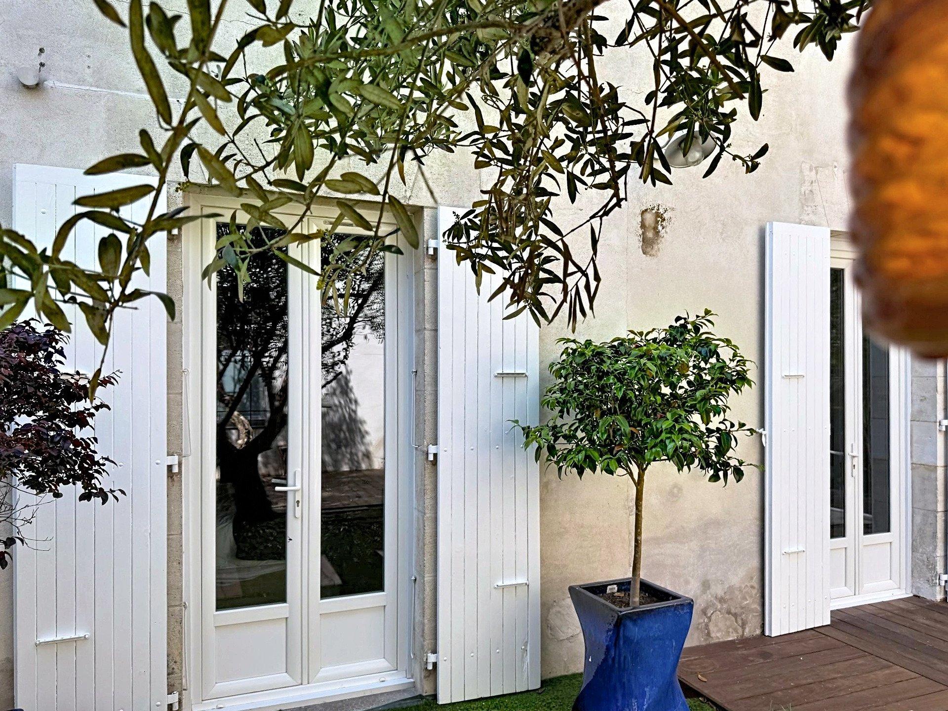 Photo 10 of the listing.