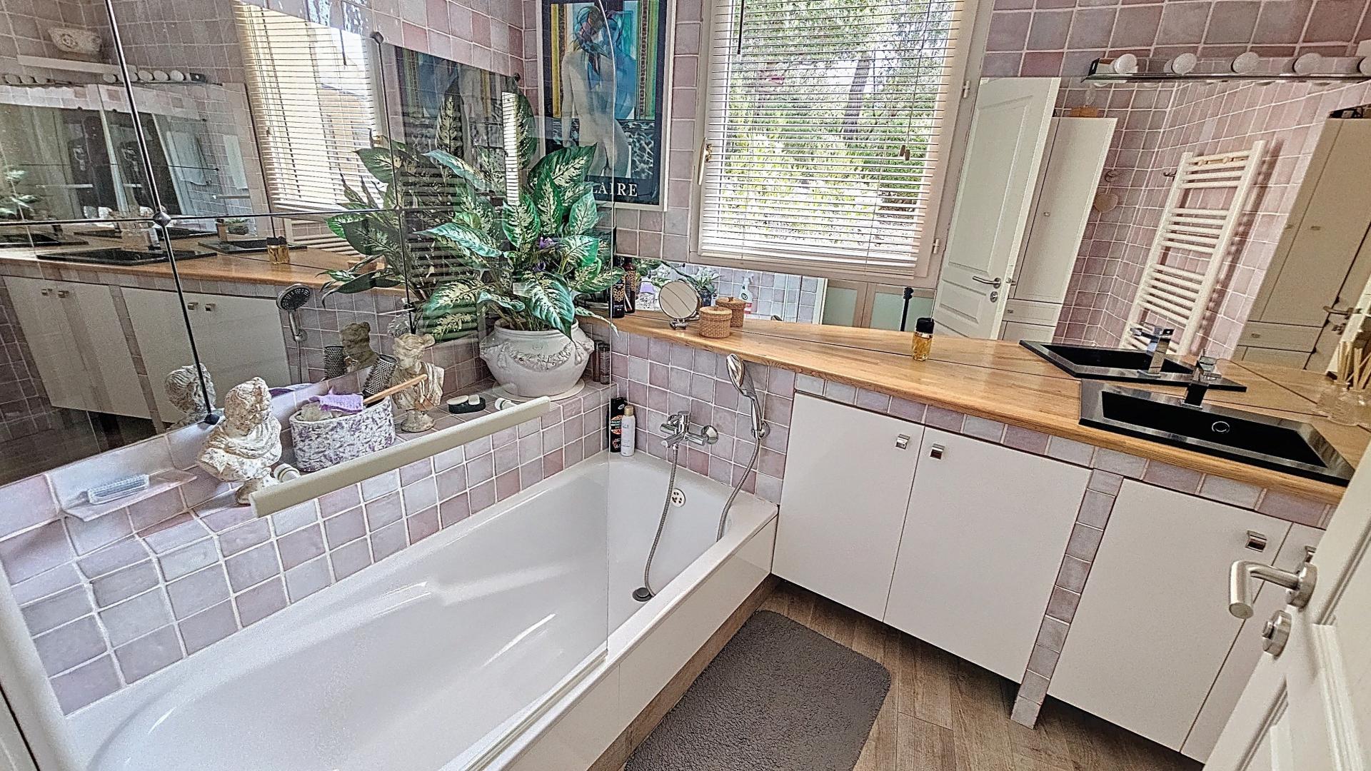 Photo 18 de l'annonce.