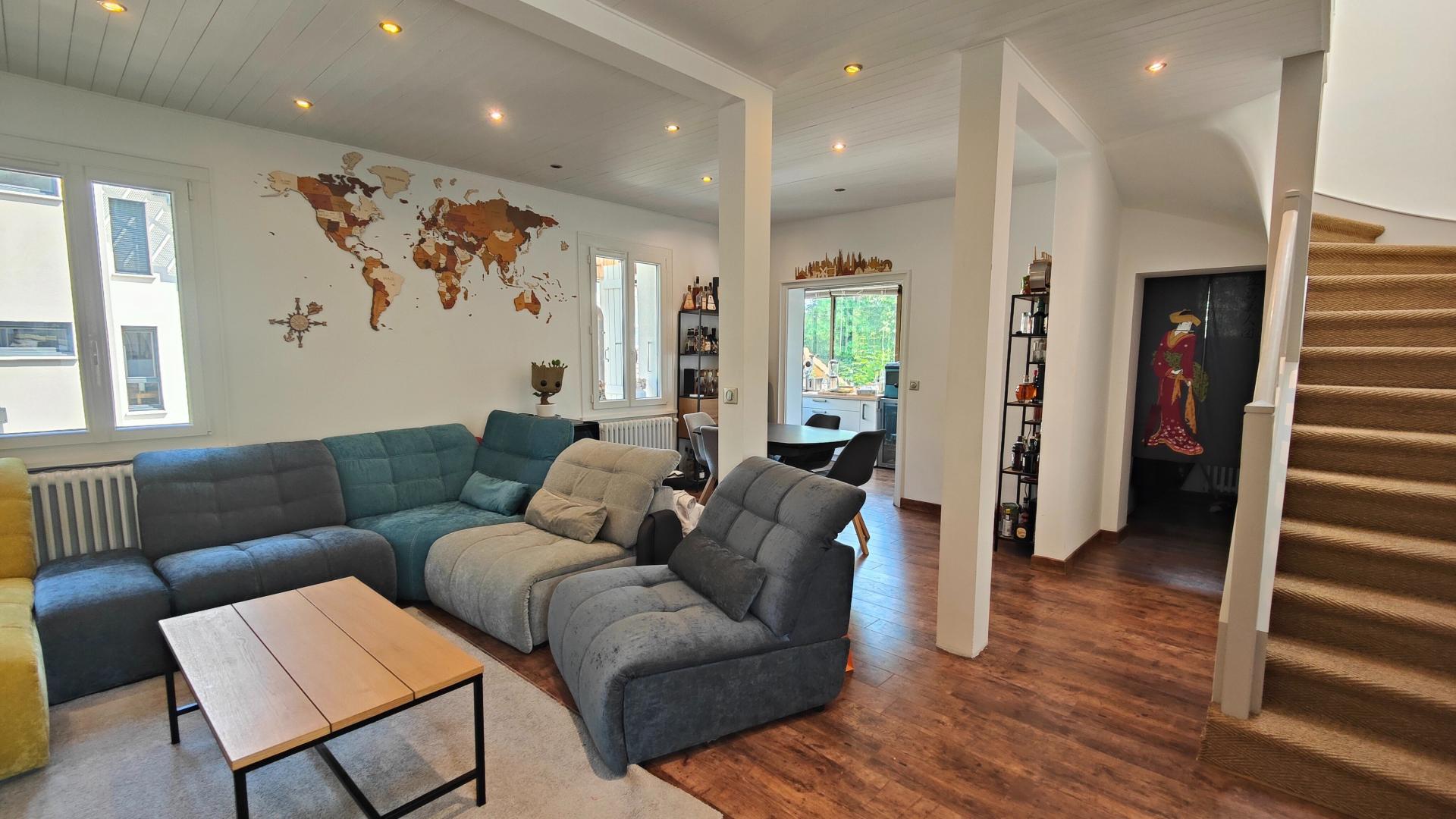 Photo 3 of the listing.