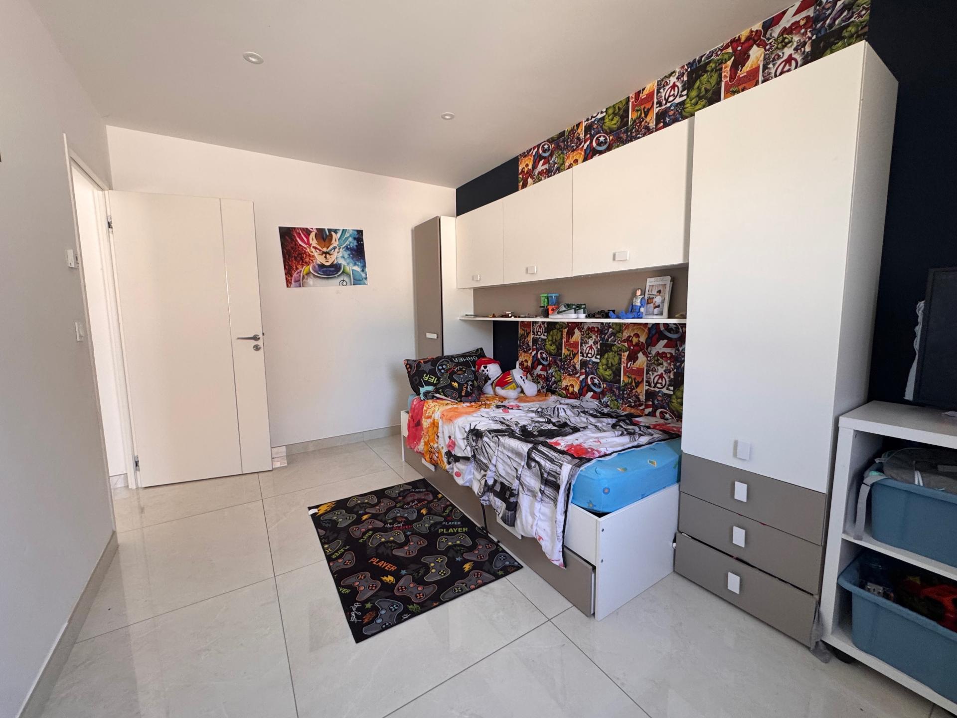 Photo 9 of the listing.