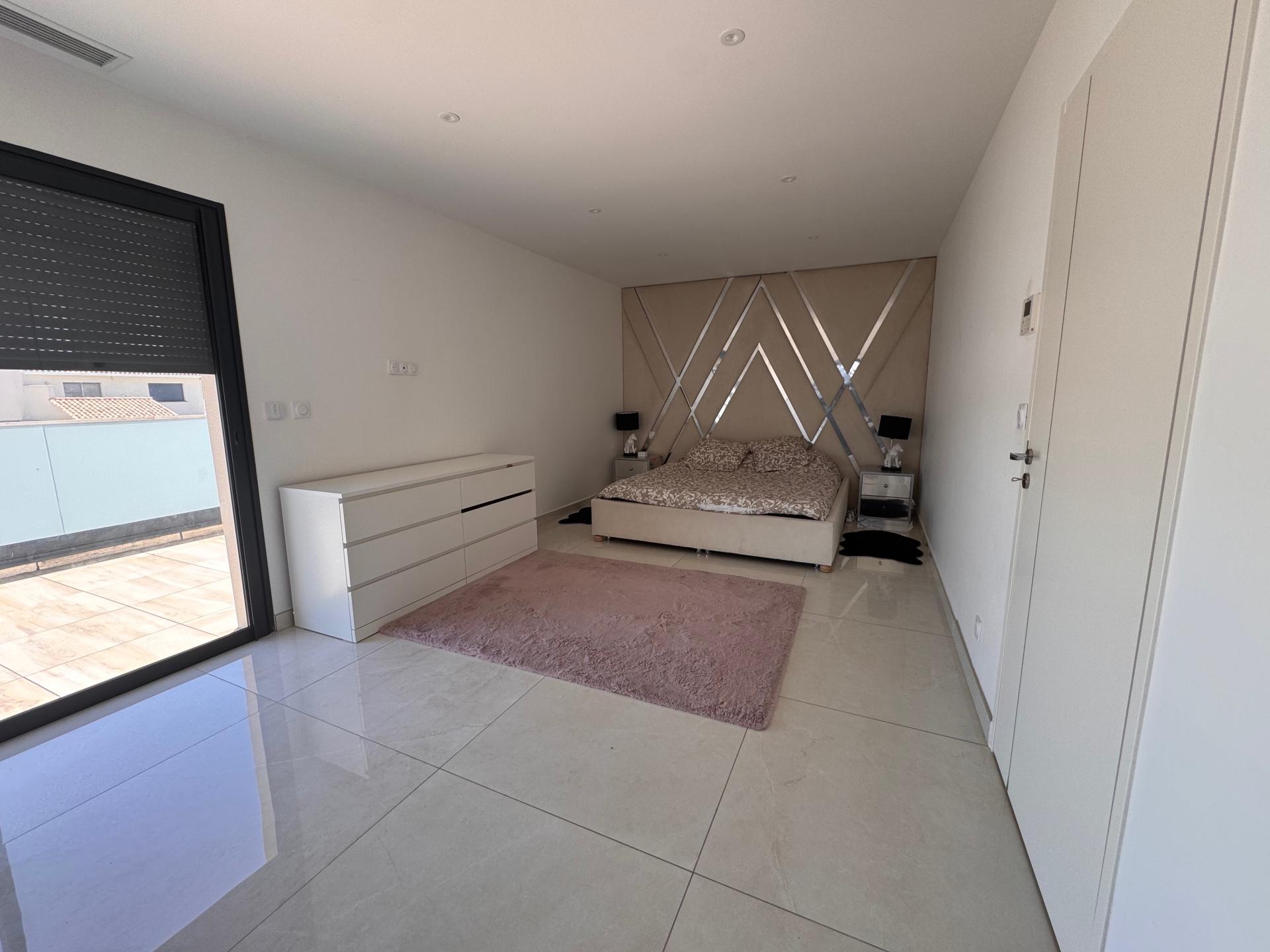 Photo 8 of the listing.