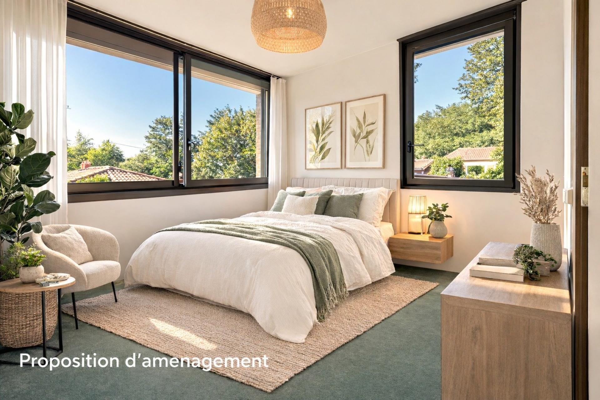 Photo 12 of the listing.