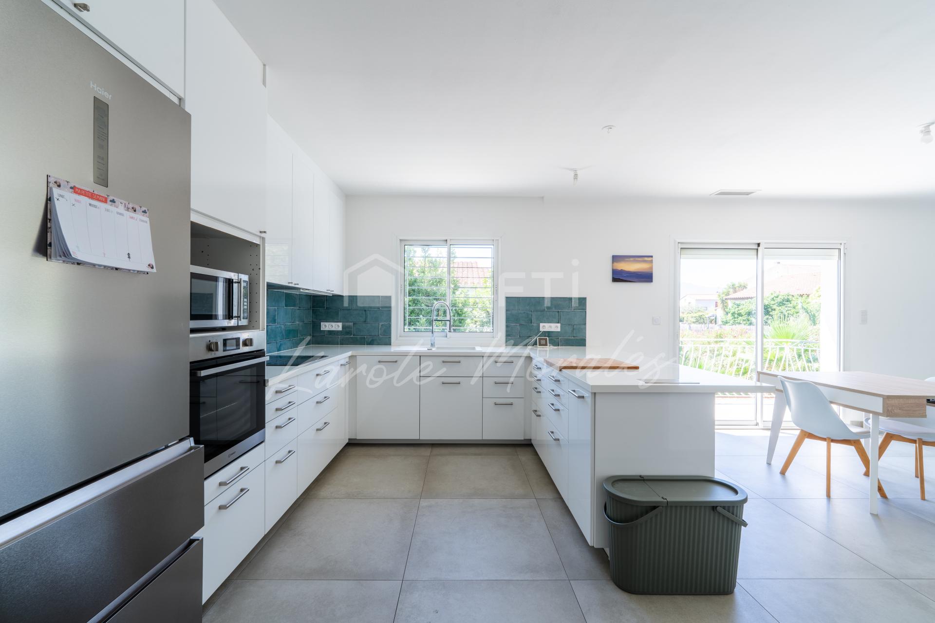 Photo 18 of the listing.