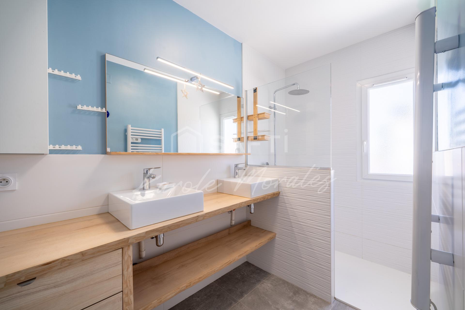 Photo 26 of the listing.