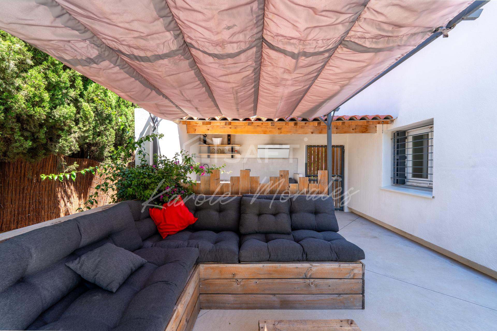 Photo 3 of the listing.