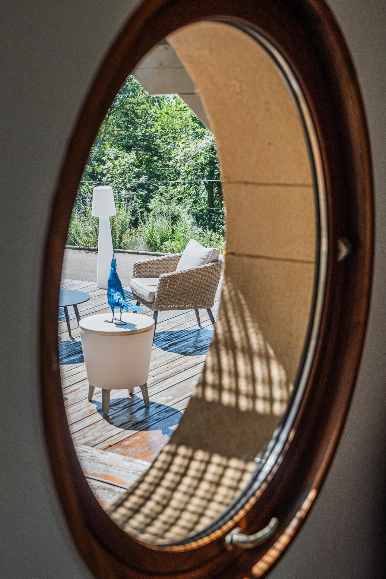 Photo 9 of the listing.