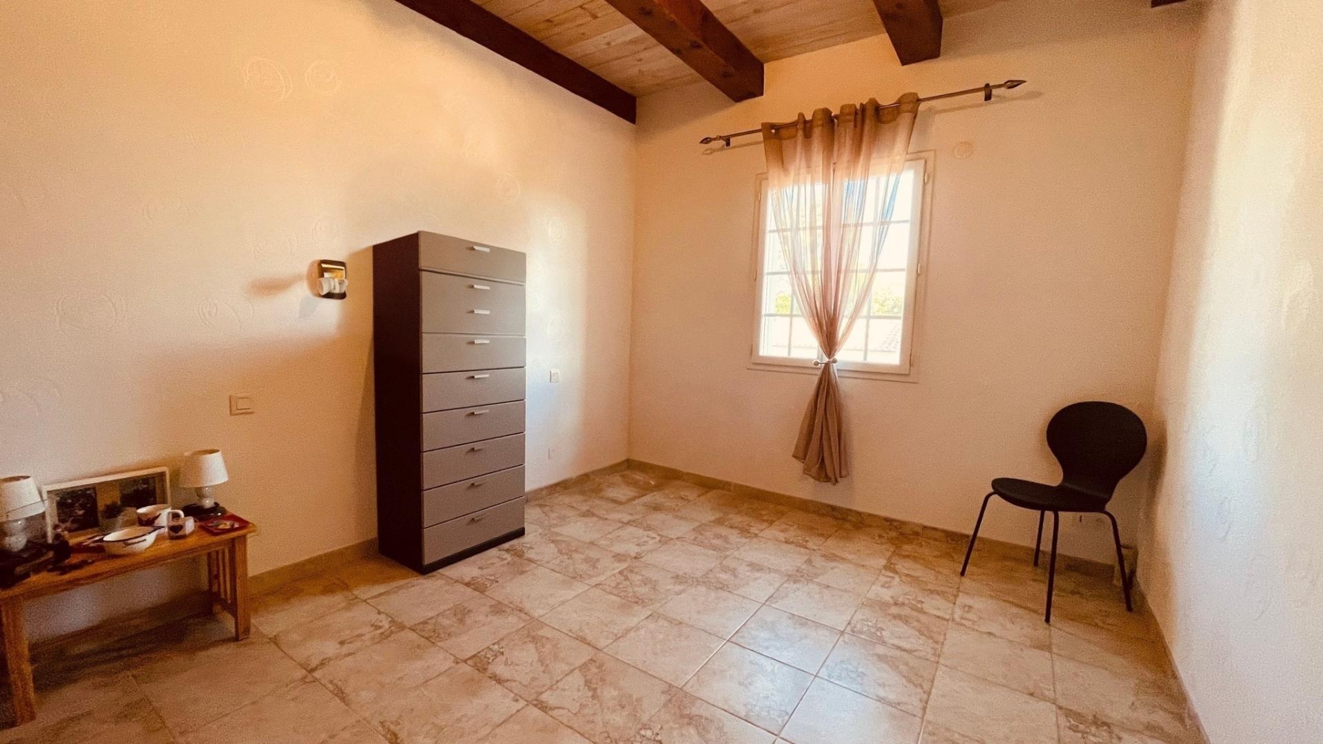 Photo 18 of the listing.