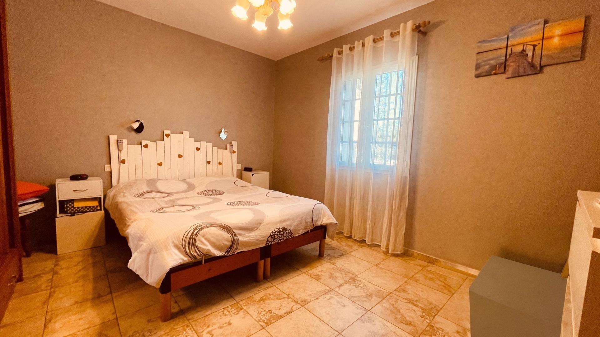 Photo 15 of the listing.