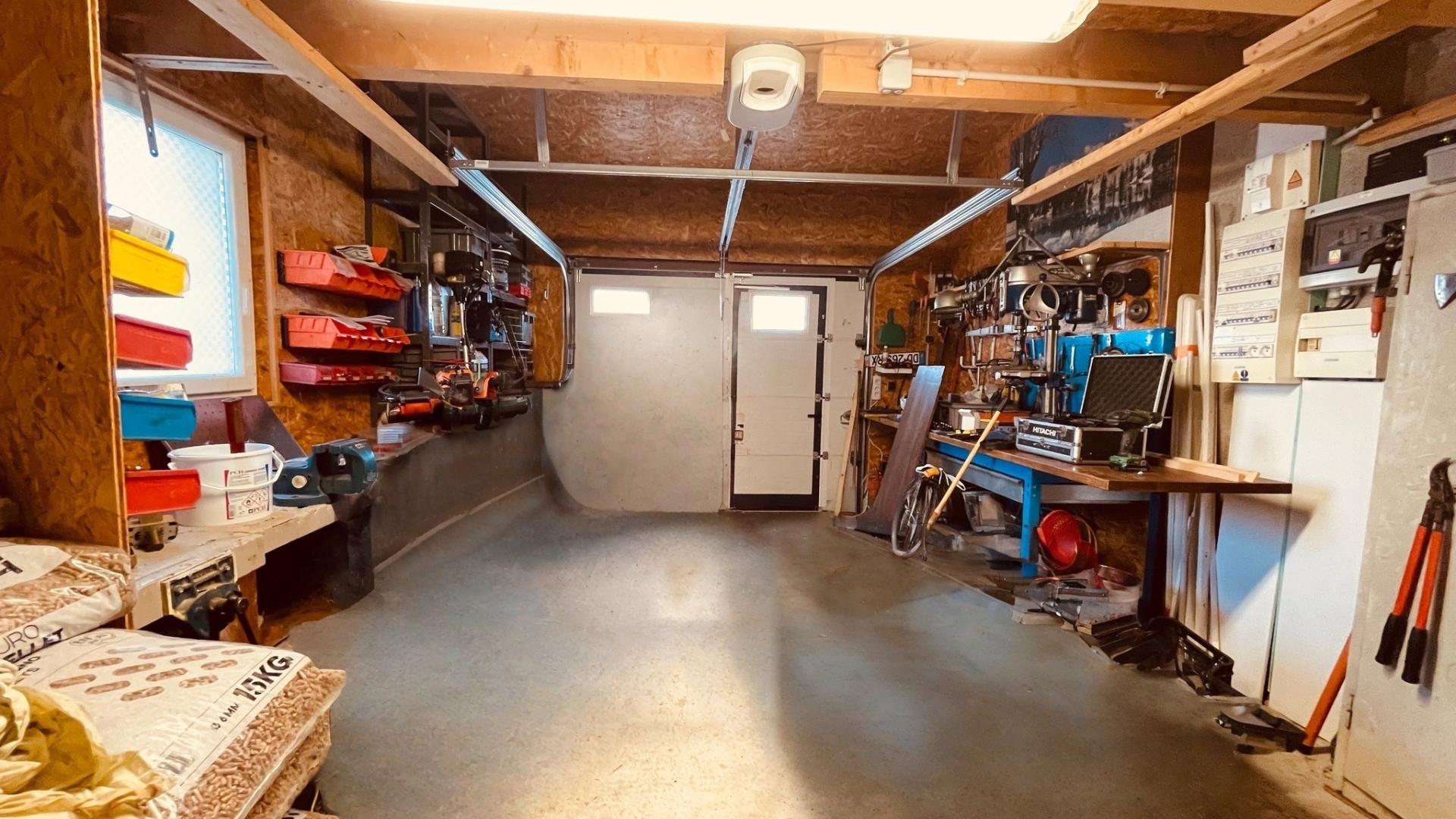 Photo 21 of the listing.