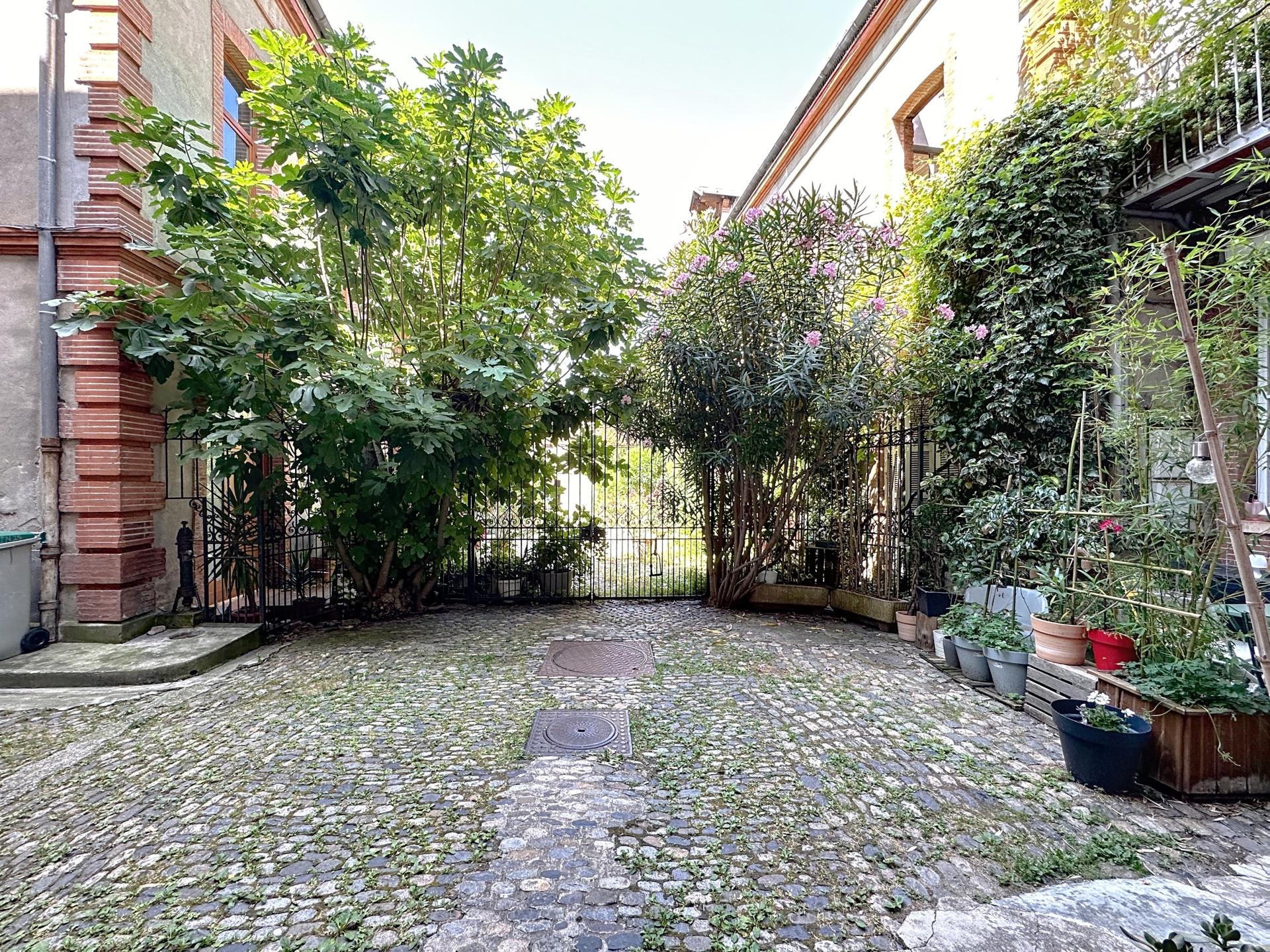 Photo 8 of the listing.