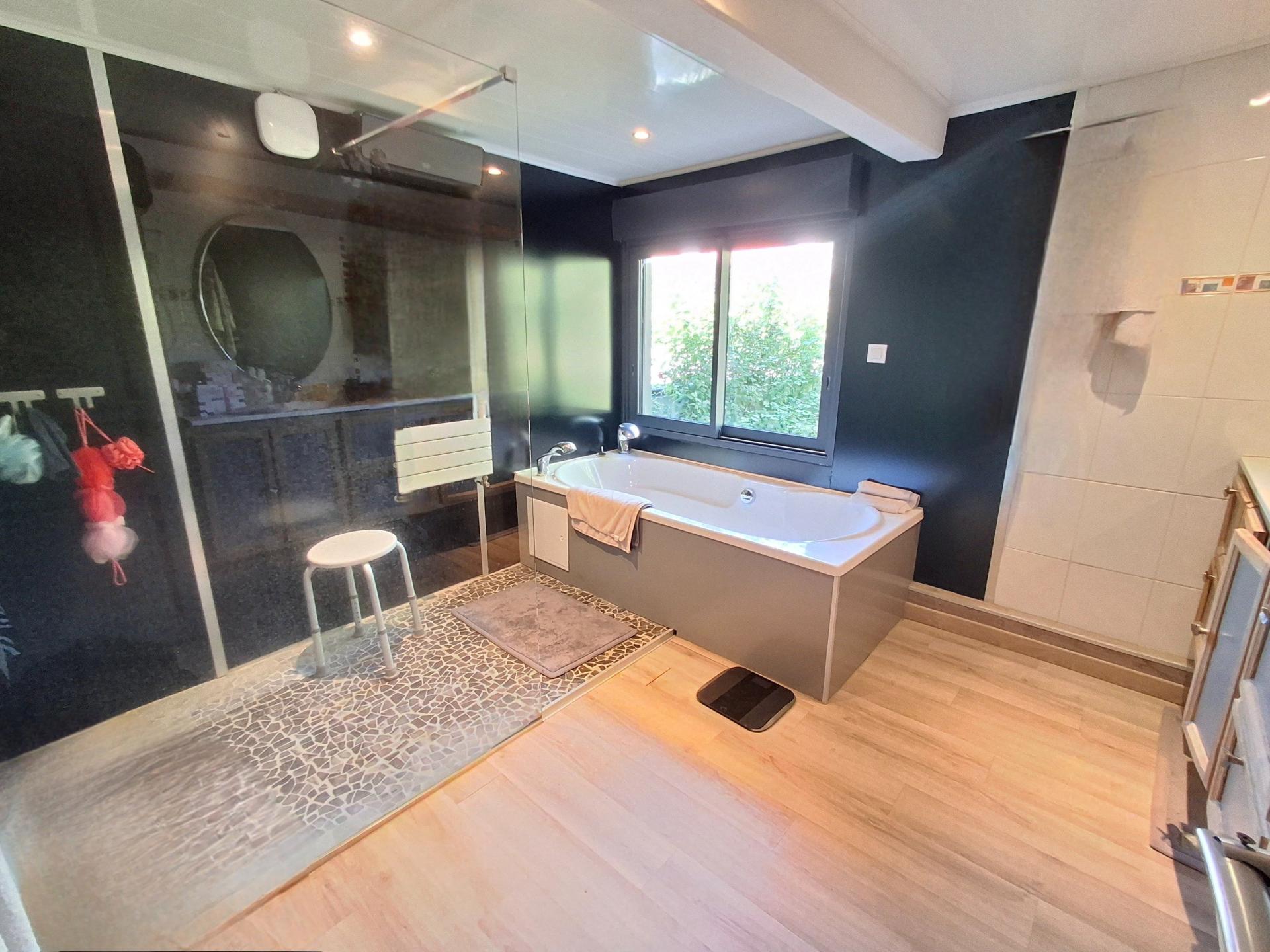 Photo 14 de l'annonce.