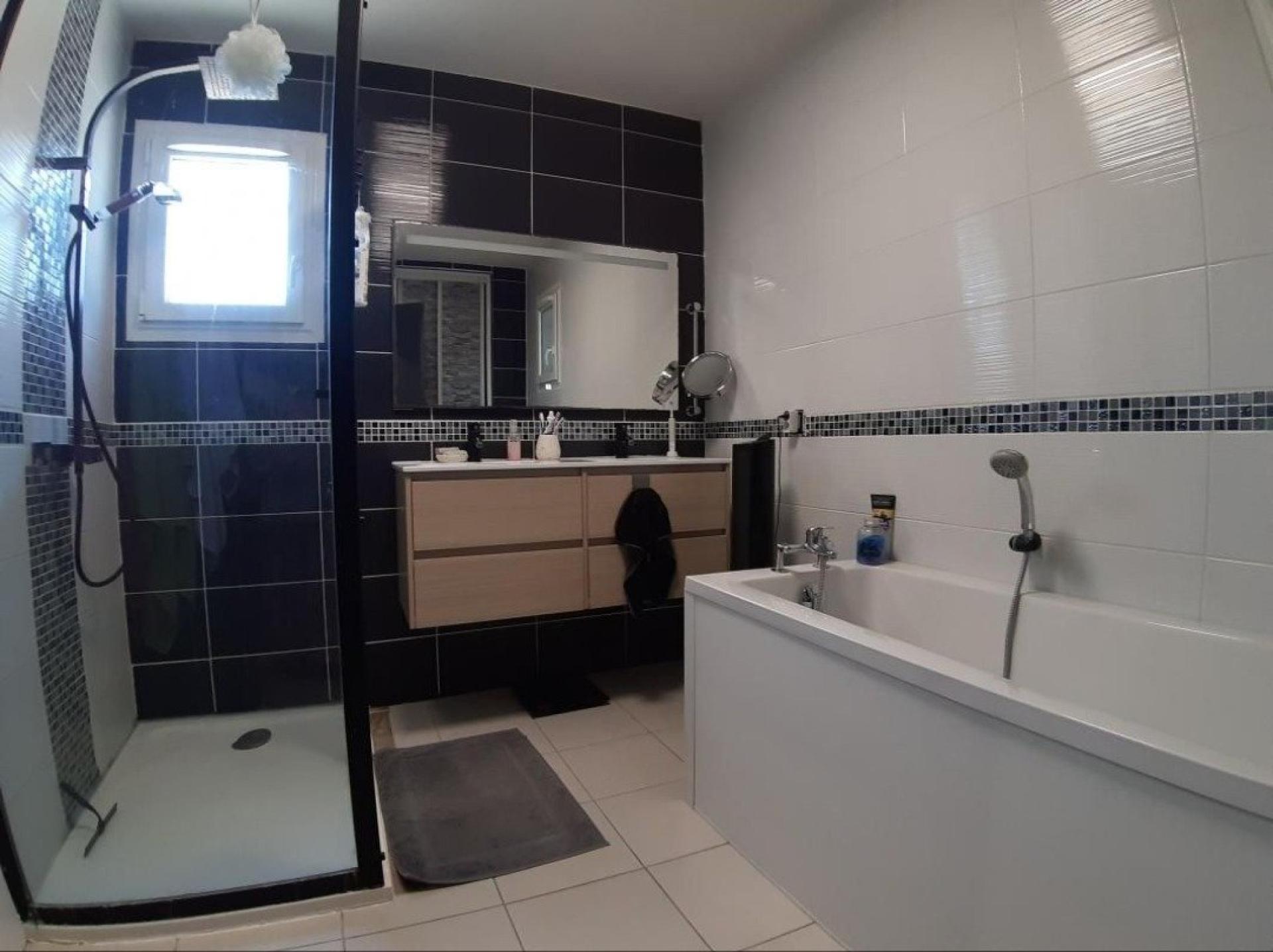 Photo 13 de l'annonce.