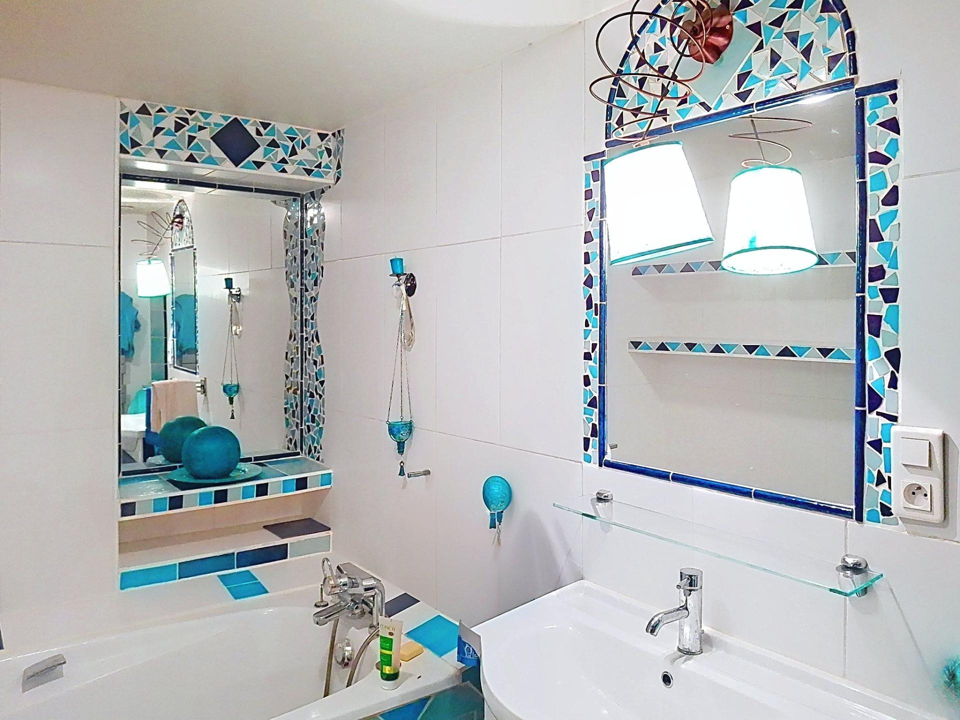 Photo 9 of the listing.