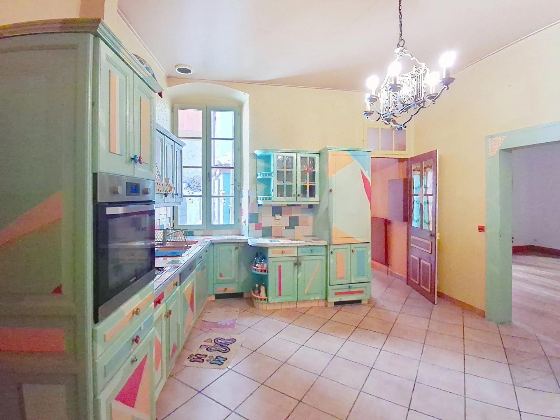 Photo 7 of the listing.