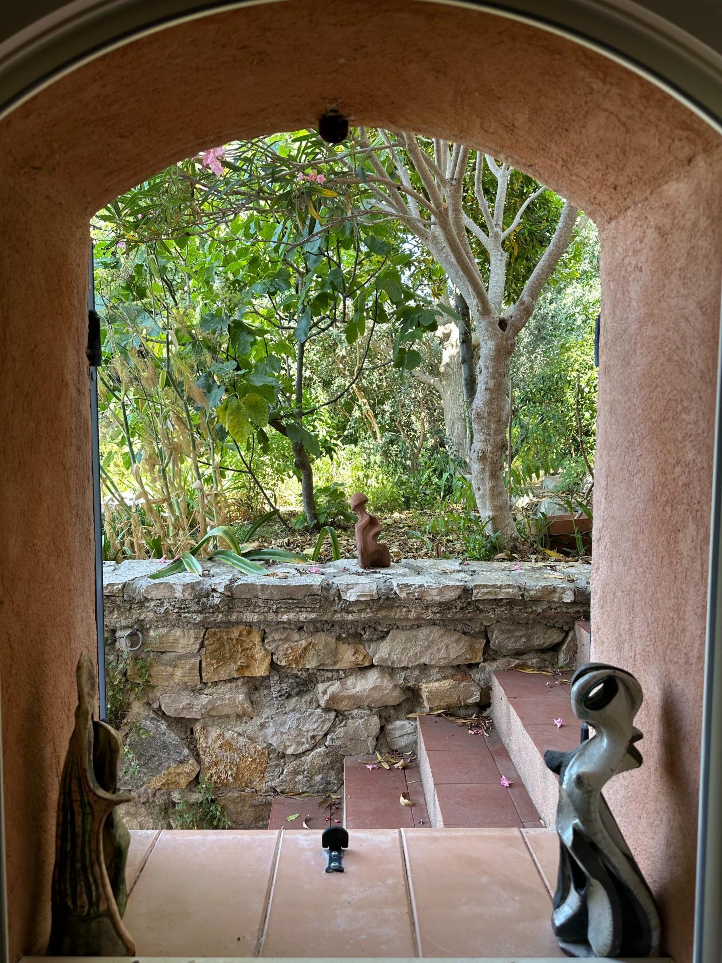 Photo 16 of the listing.