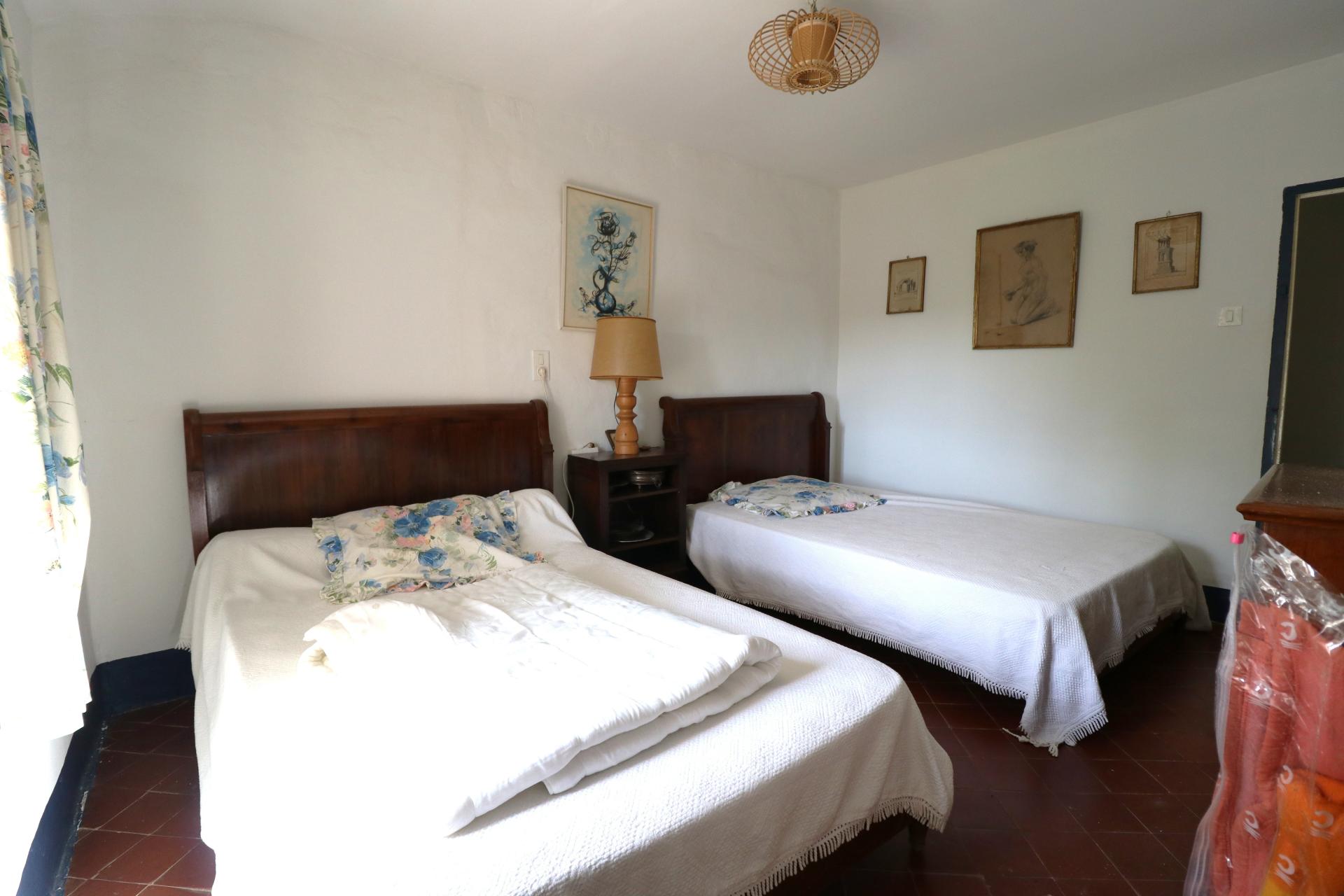 Photo 9 of the listing.