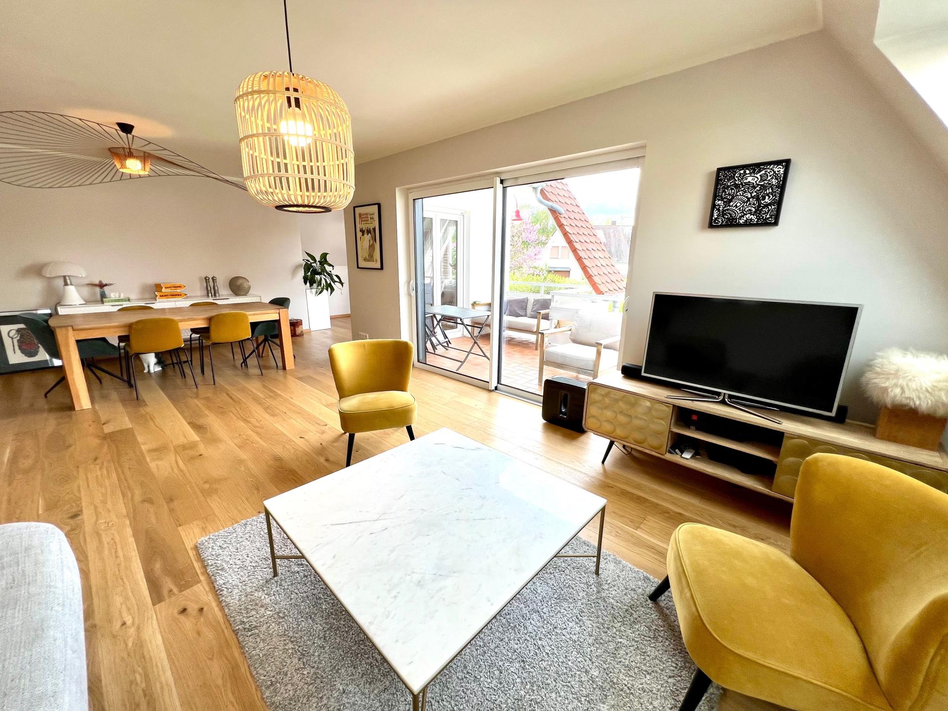 Photo 3 of the listing.