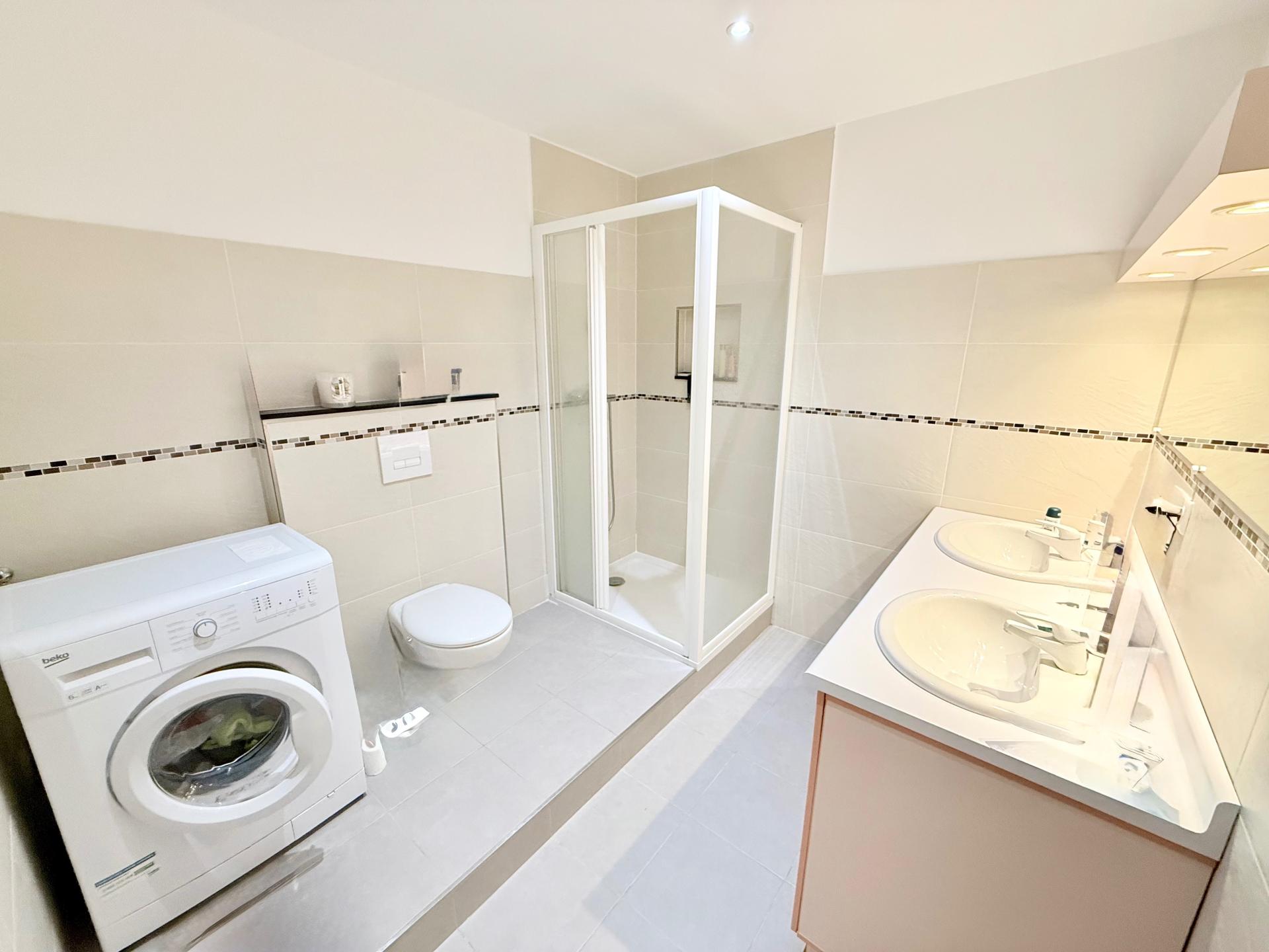 Photo 20 of the listing.