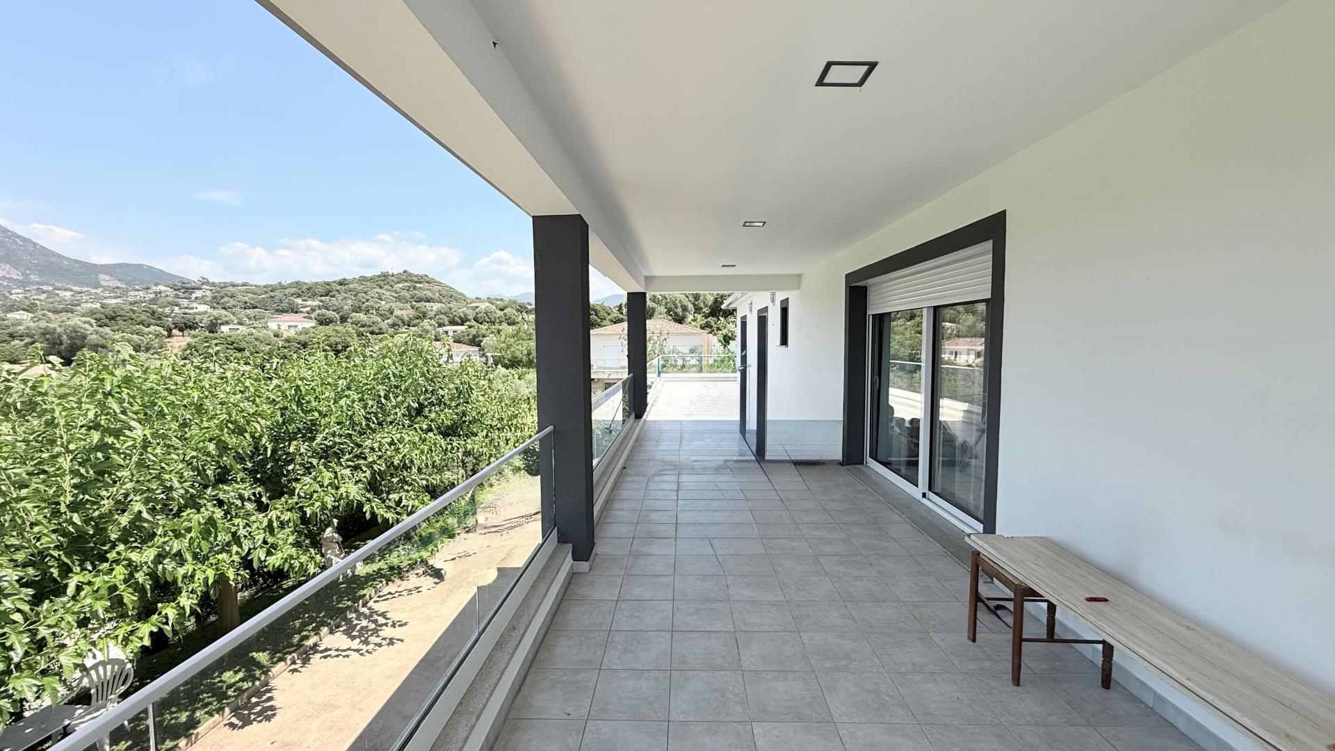 Photo 13 of the listing.