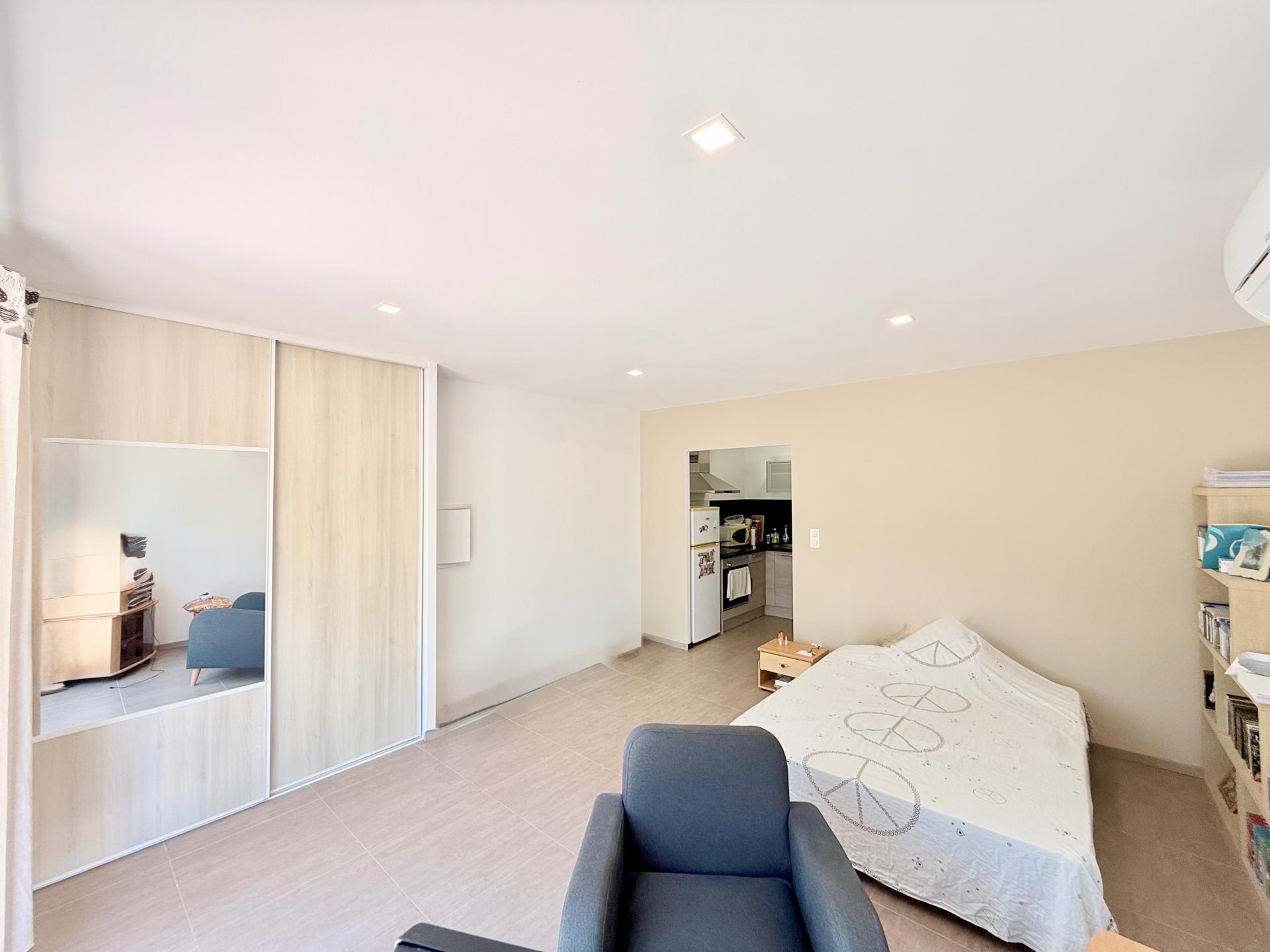 Photo 14 of the listing.