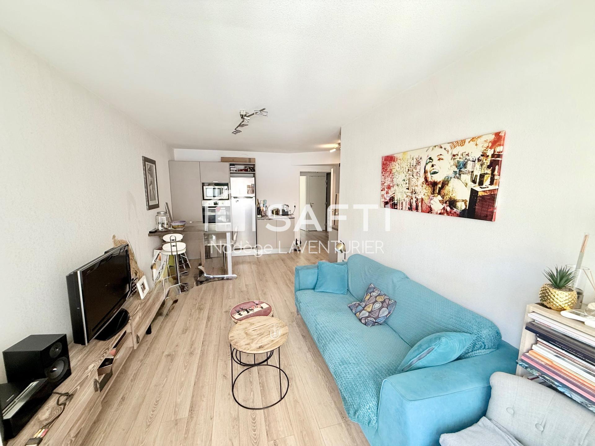 Appartement - 2 pièces - 46m²-Ajaccio (20000)- Nadège Laventurier