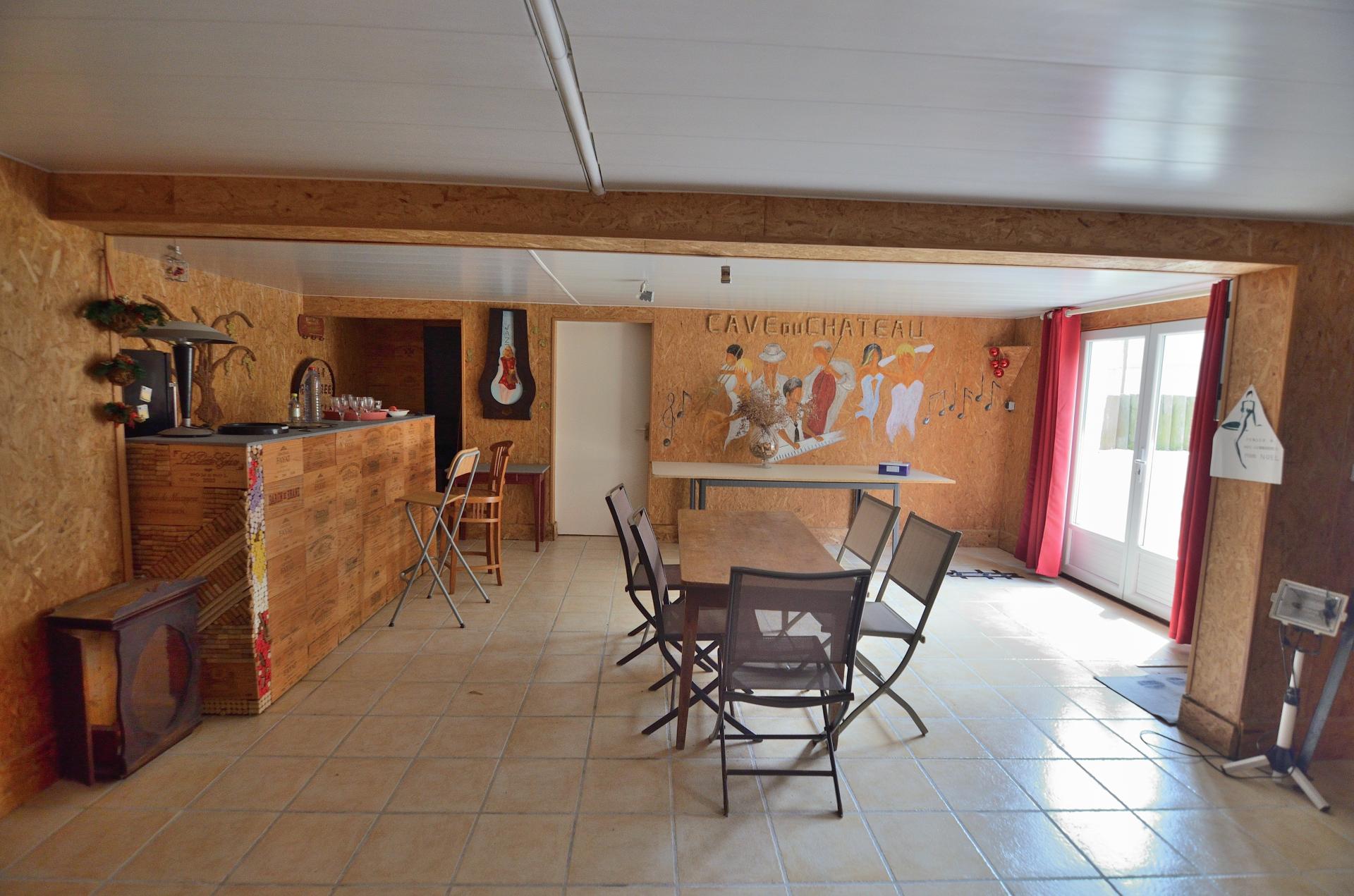 Photo 9 of the listing.