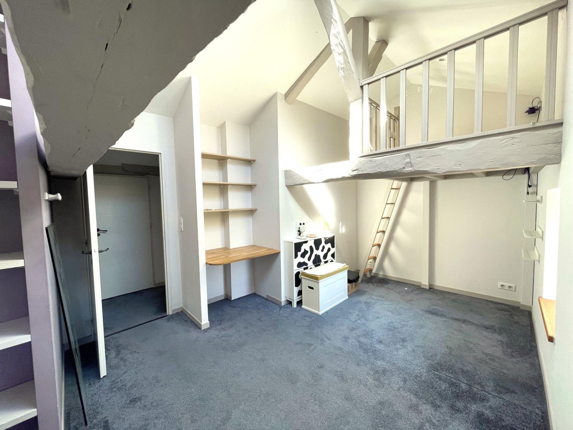 Photo 9 of the listing.