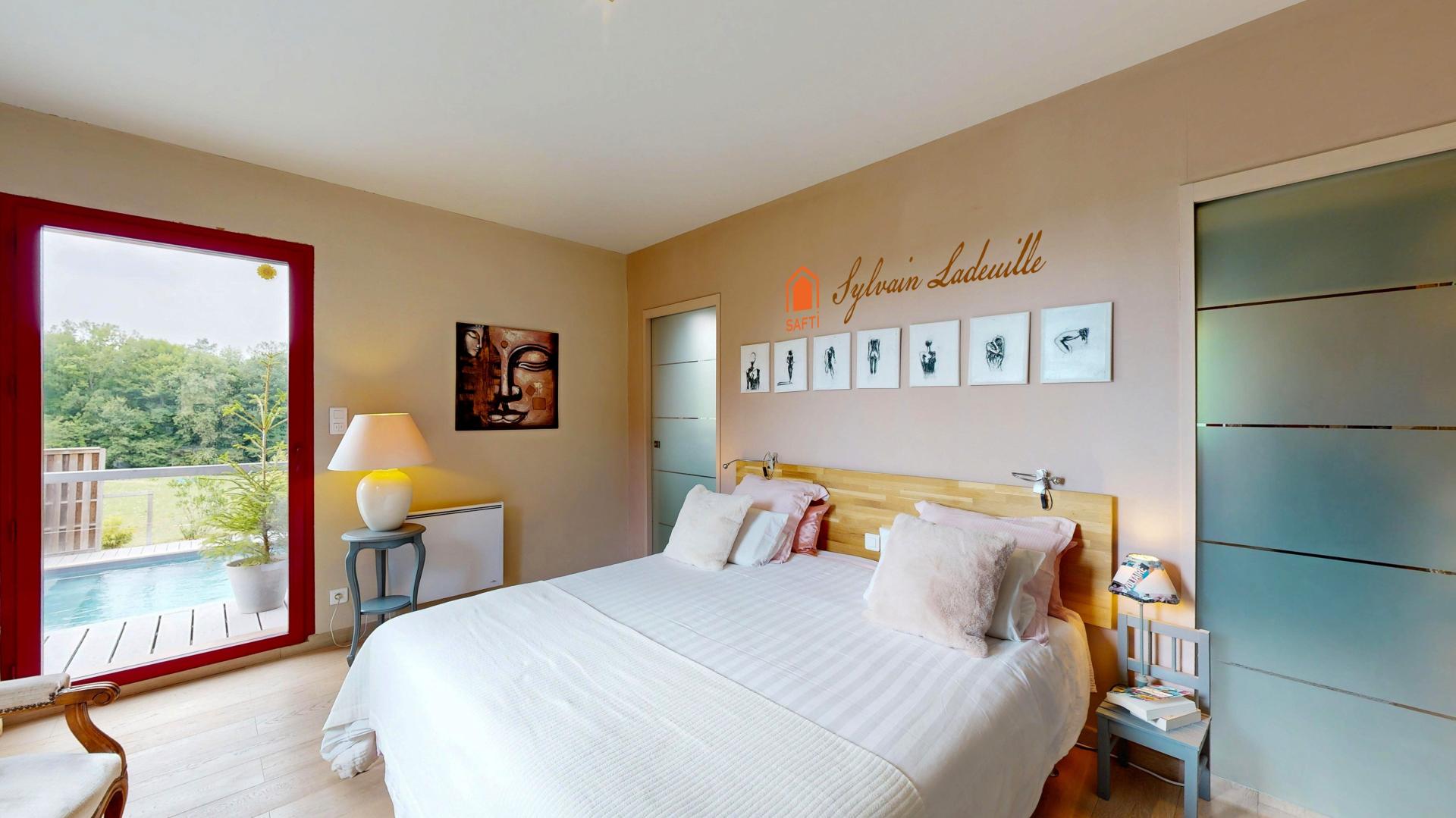 Photo 6 of the listing.