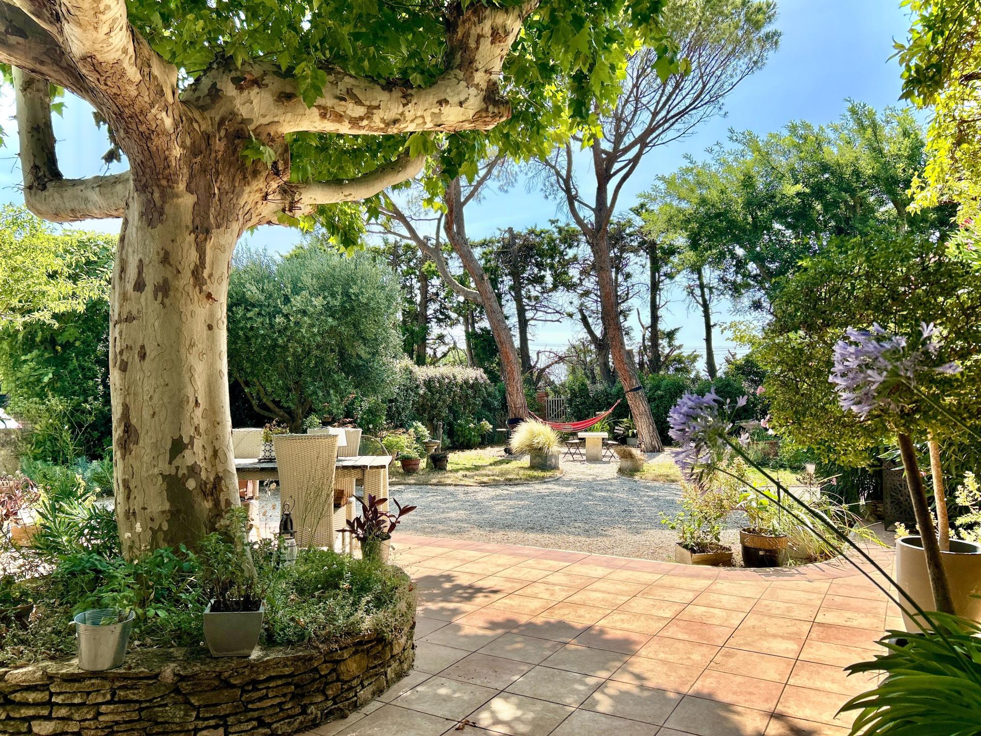 Photo 3 of the listing.