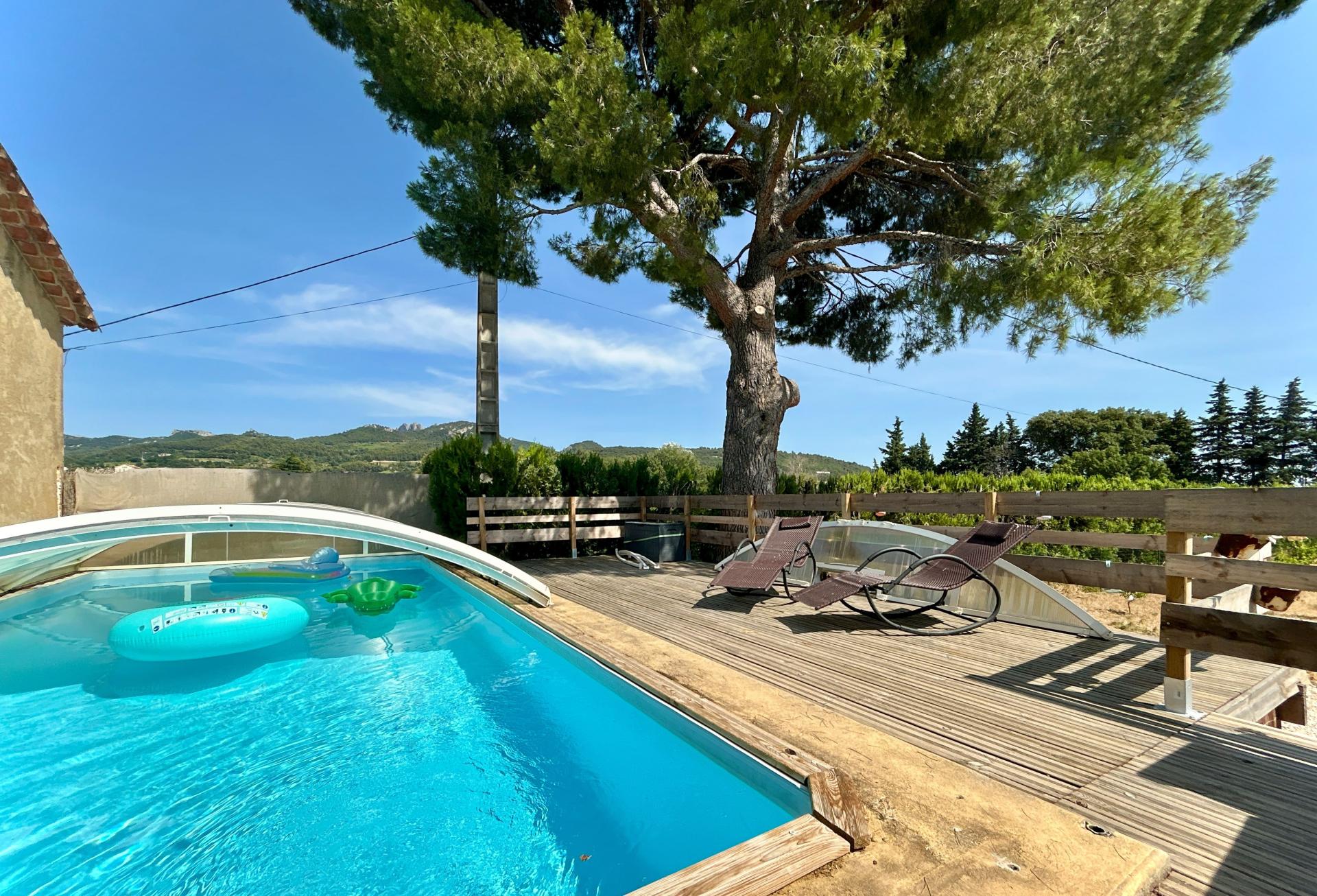 Photo 6 of the listing.