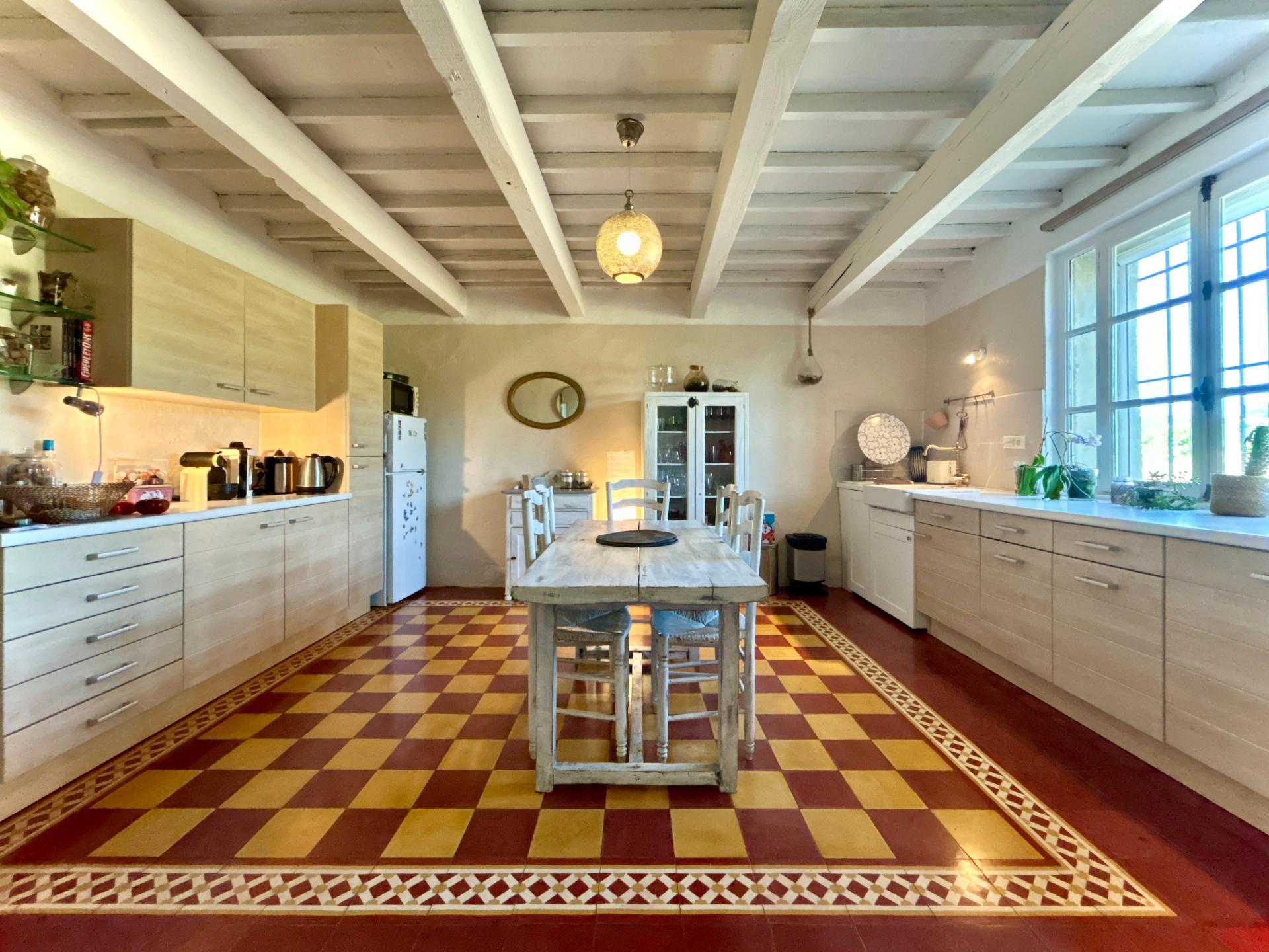 Photo 9 of the listing.