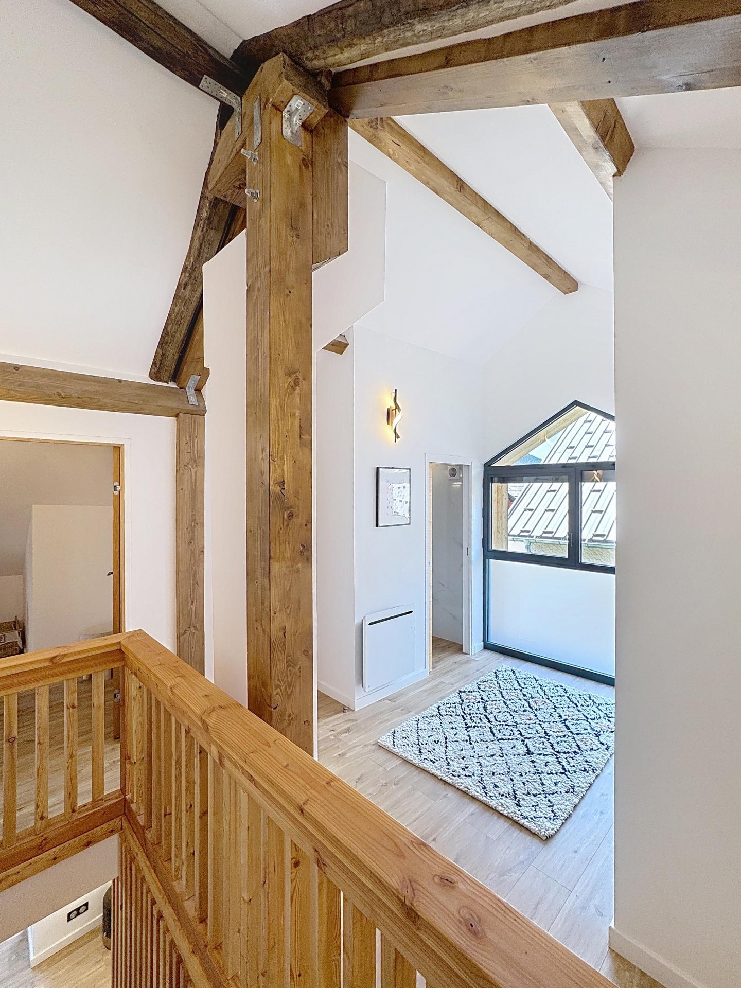 Photo 6 of the listing.