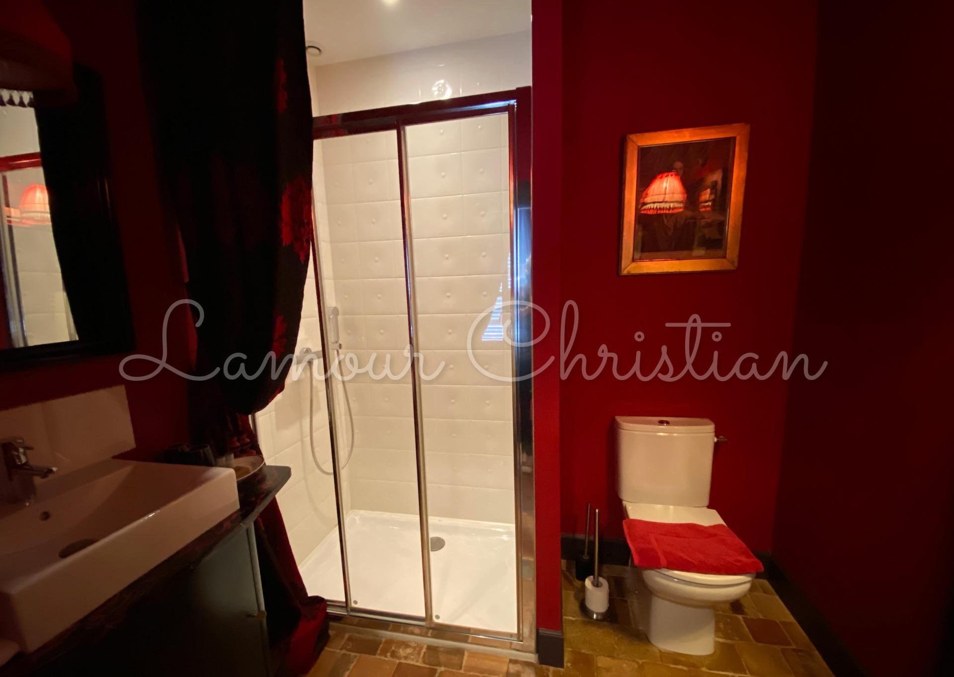 Photo 21 of the listing.