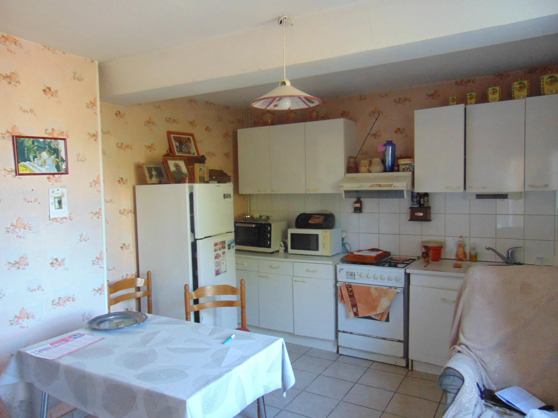 Maison à vendre à BELLOU-EN-HOULME de 103m²