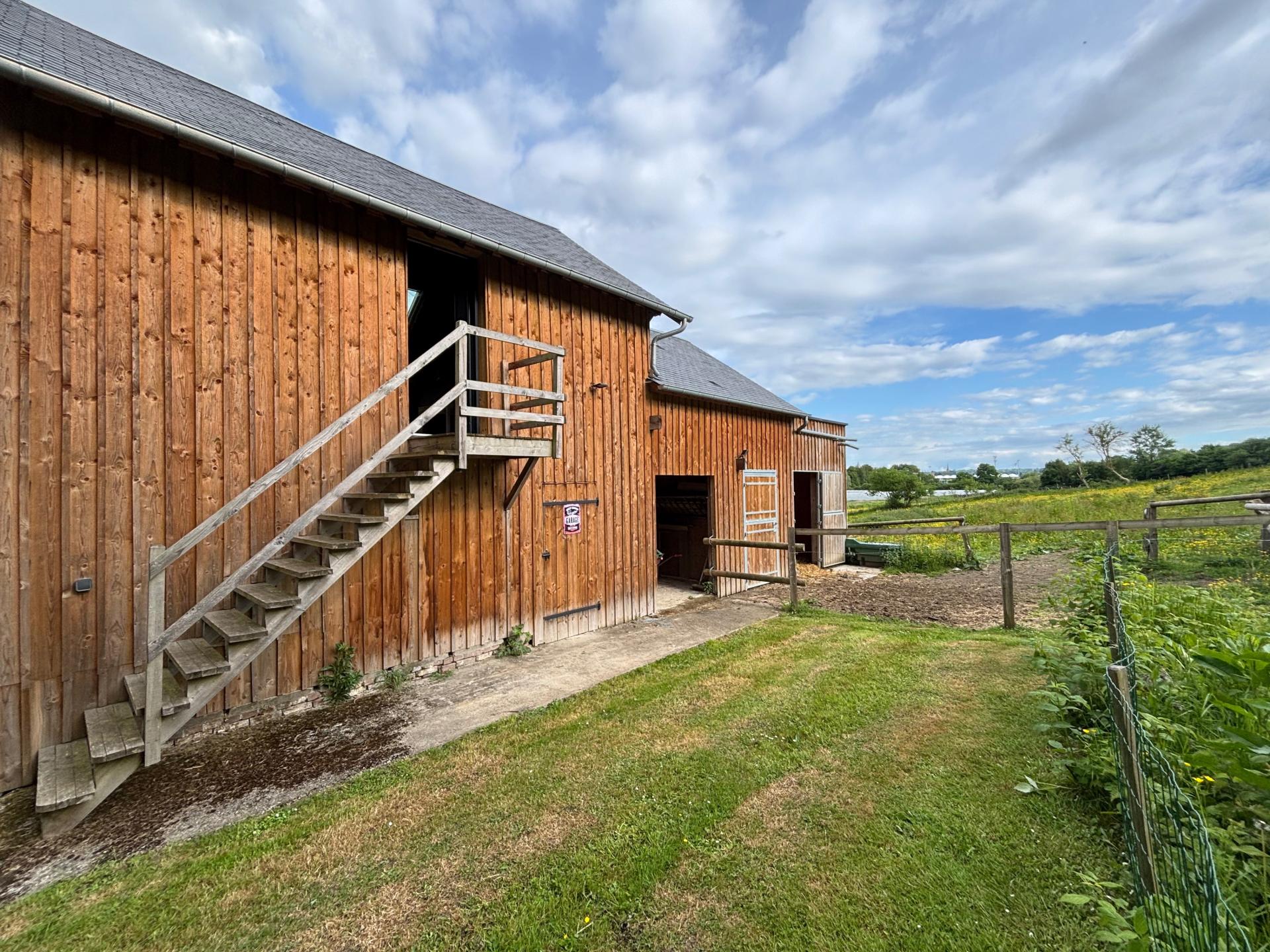 Photo 10 of the listing.