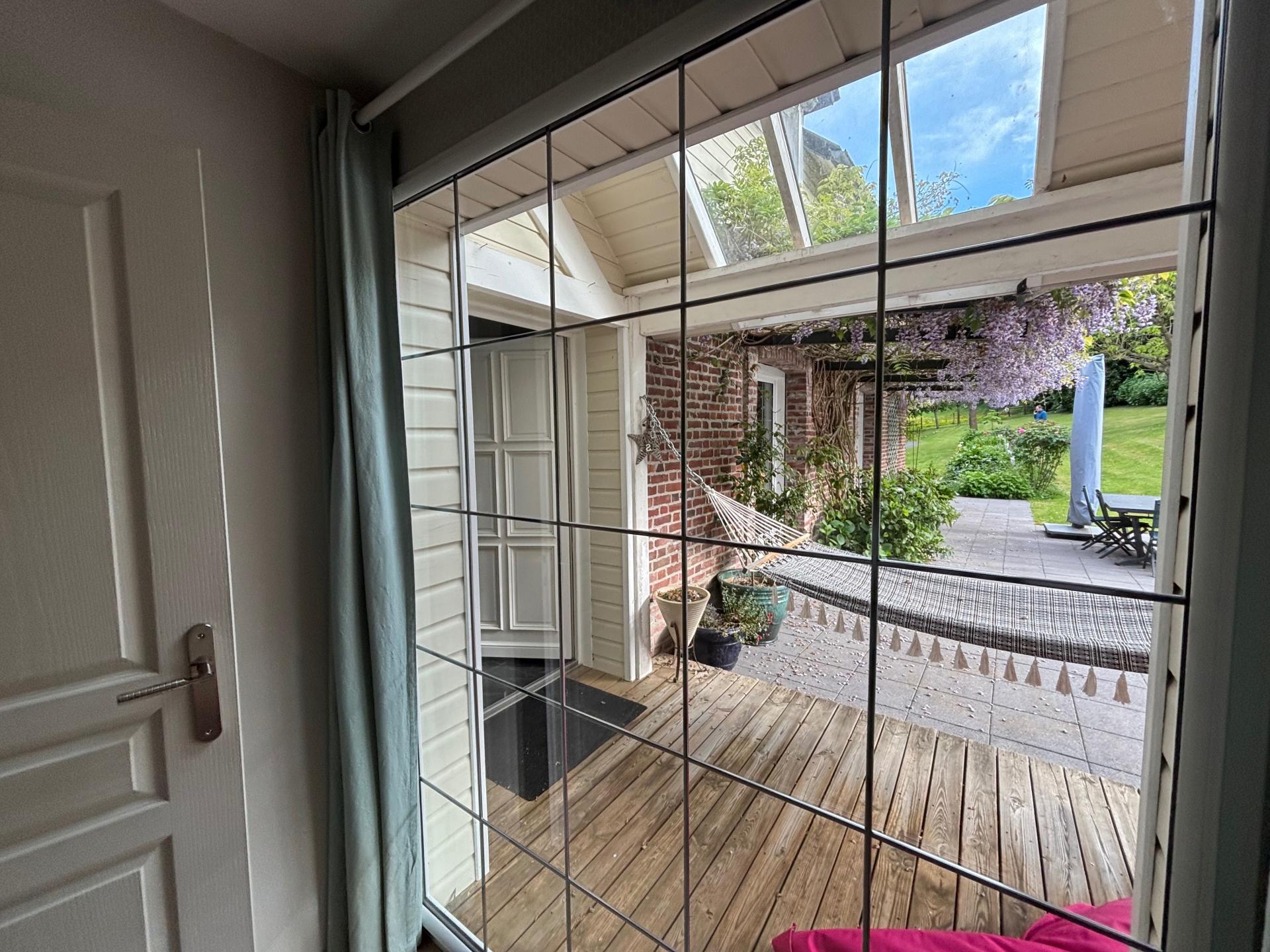 Photo 9 of the listing.