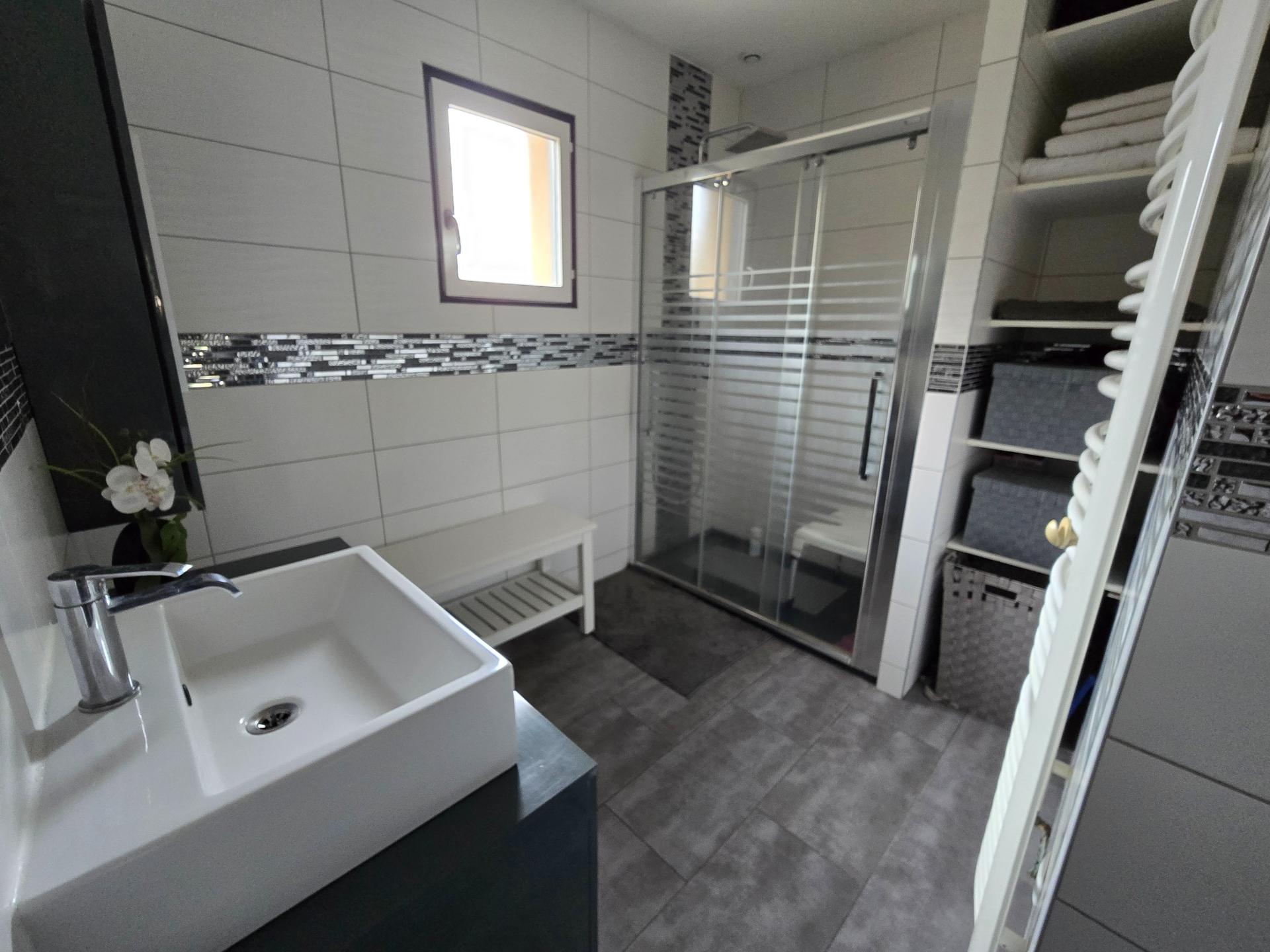 Photo 15 de l'annonce.