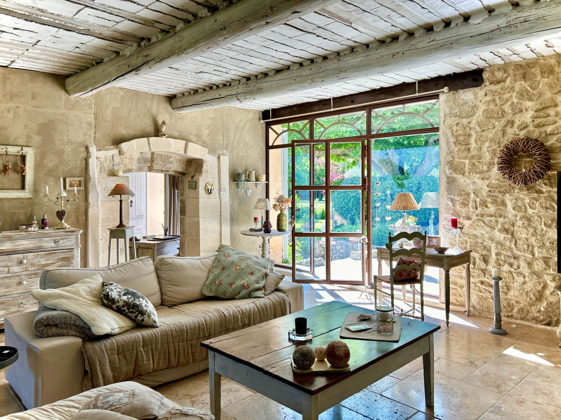 Photo 4 of the listing.