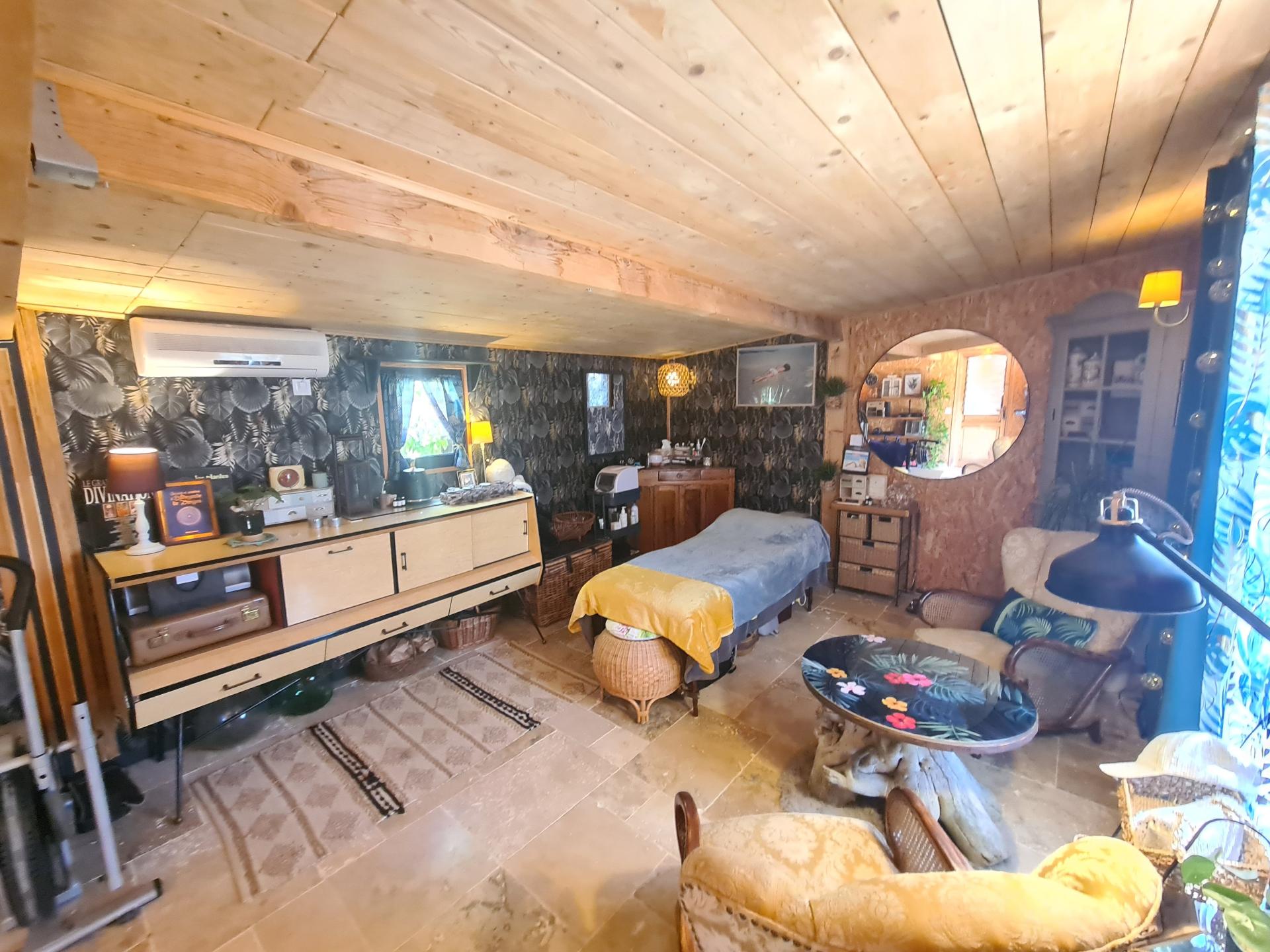 Photo 9 of the listing.