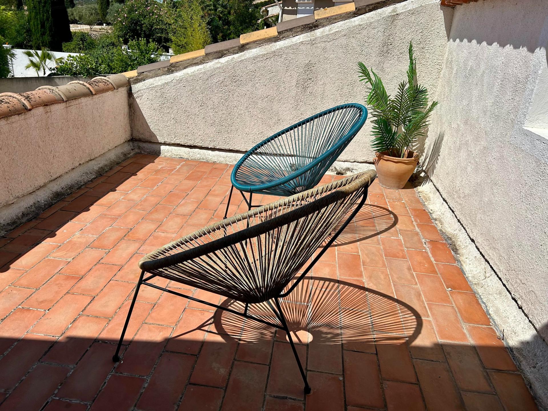 Photo 7 of the listing.