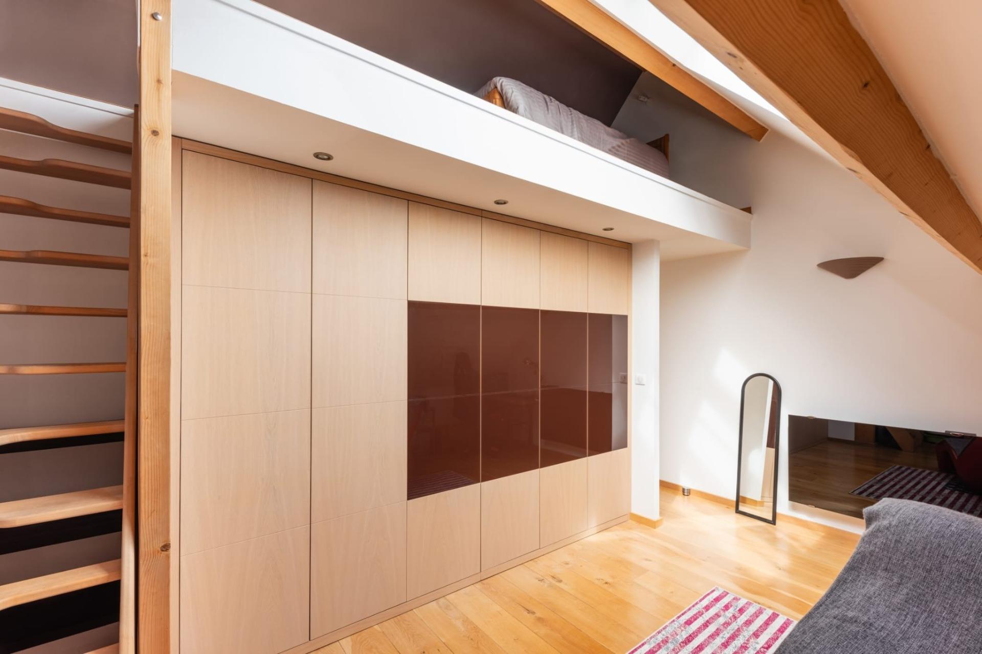 Photo 10 of the listing.