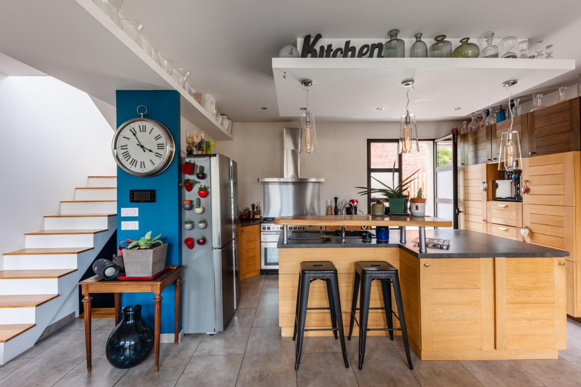 Photo 4 of the listing.