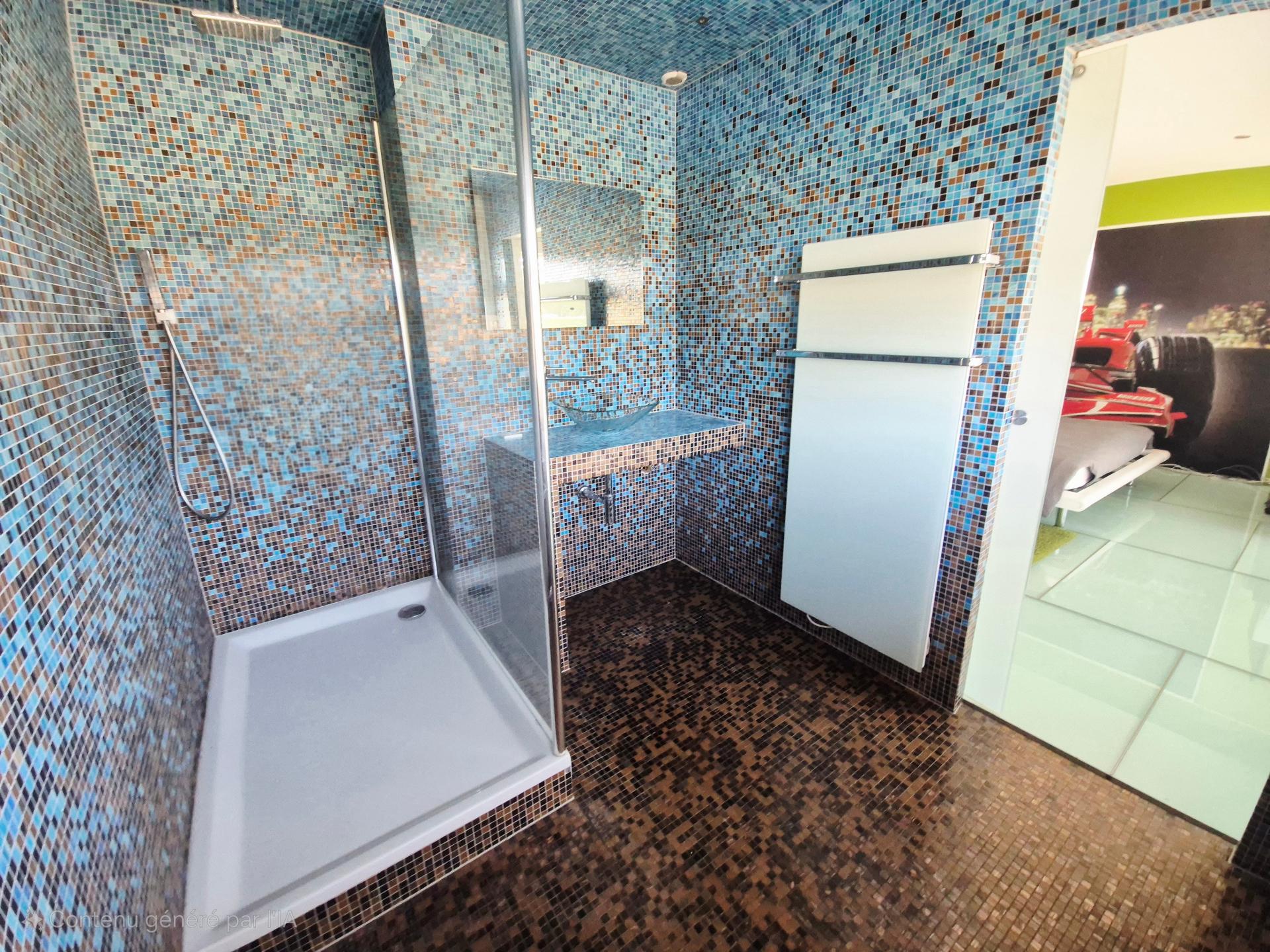 Photo 15 of the listing.