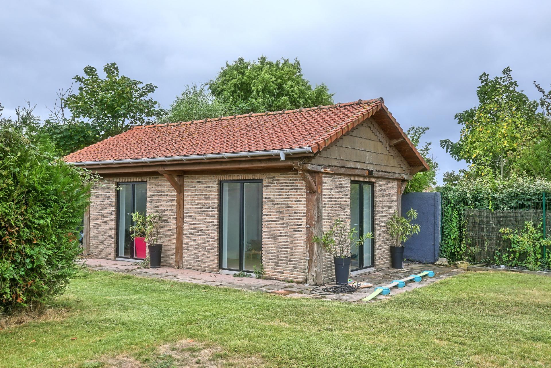 Photo 12 of the listing.