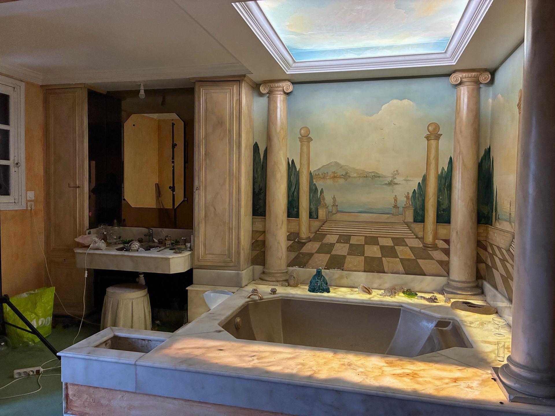 Photo 4 of the listing.