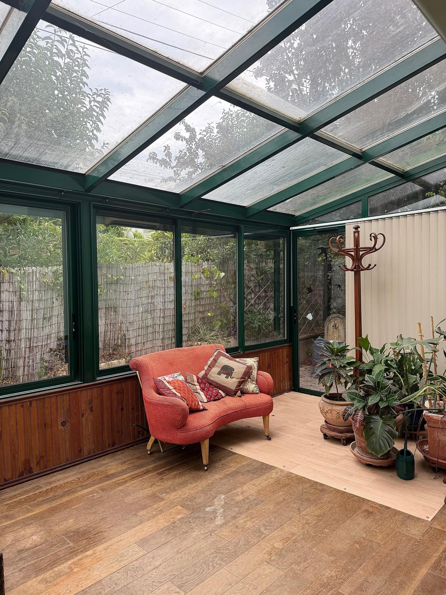 Photo 6 of the listing.