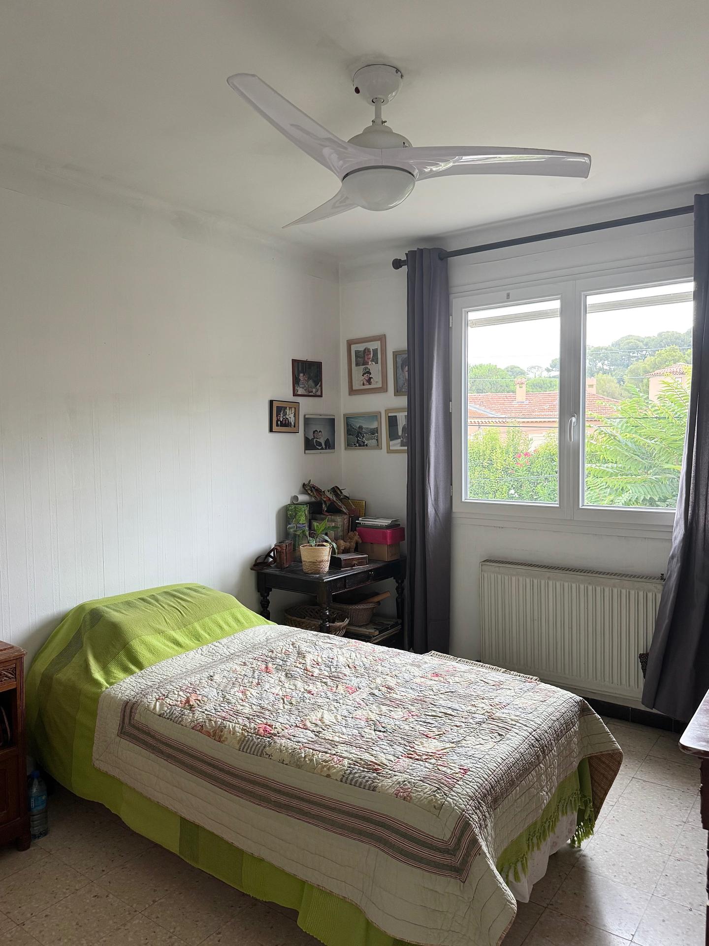 Photo 9 of the listing.