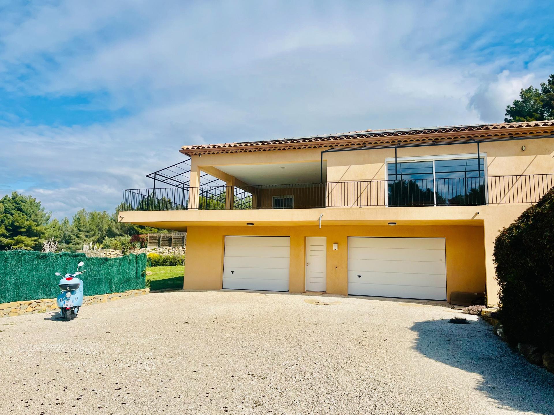 Photo 15 of the listing.