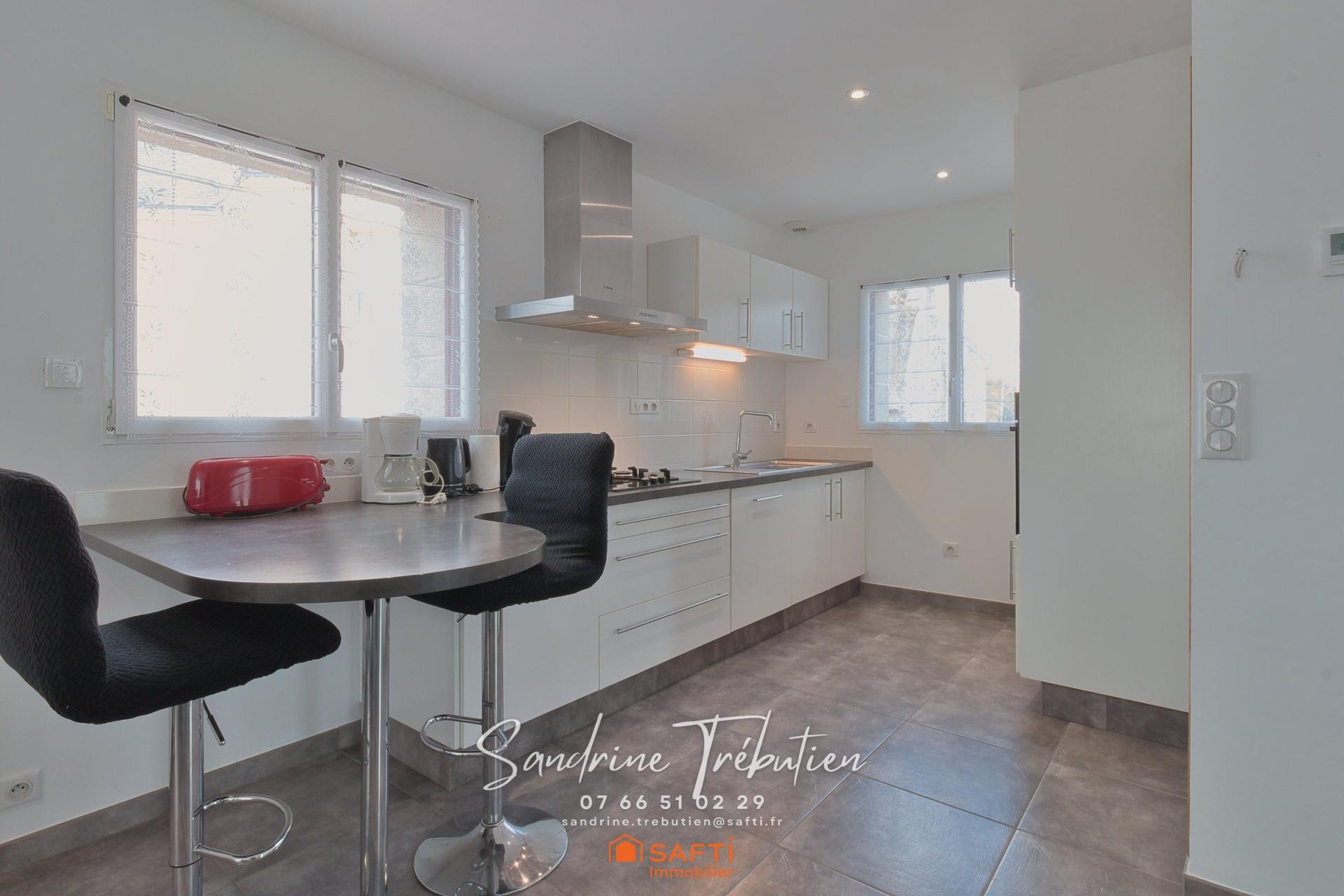 Photo 3 of the listing.