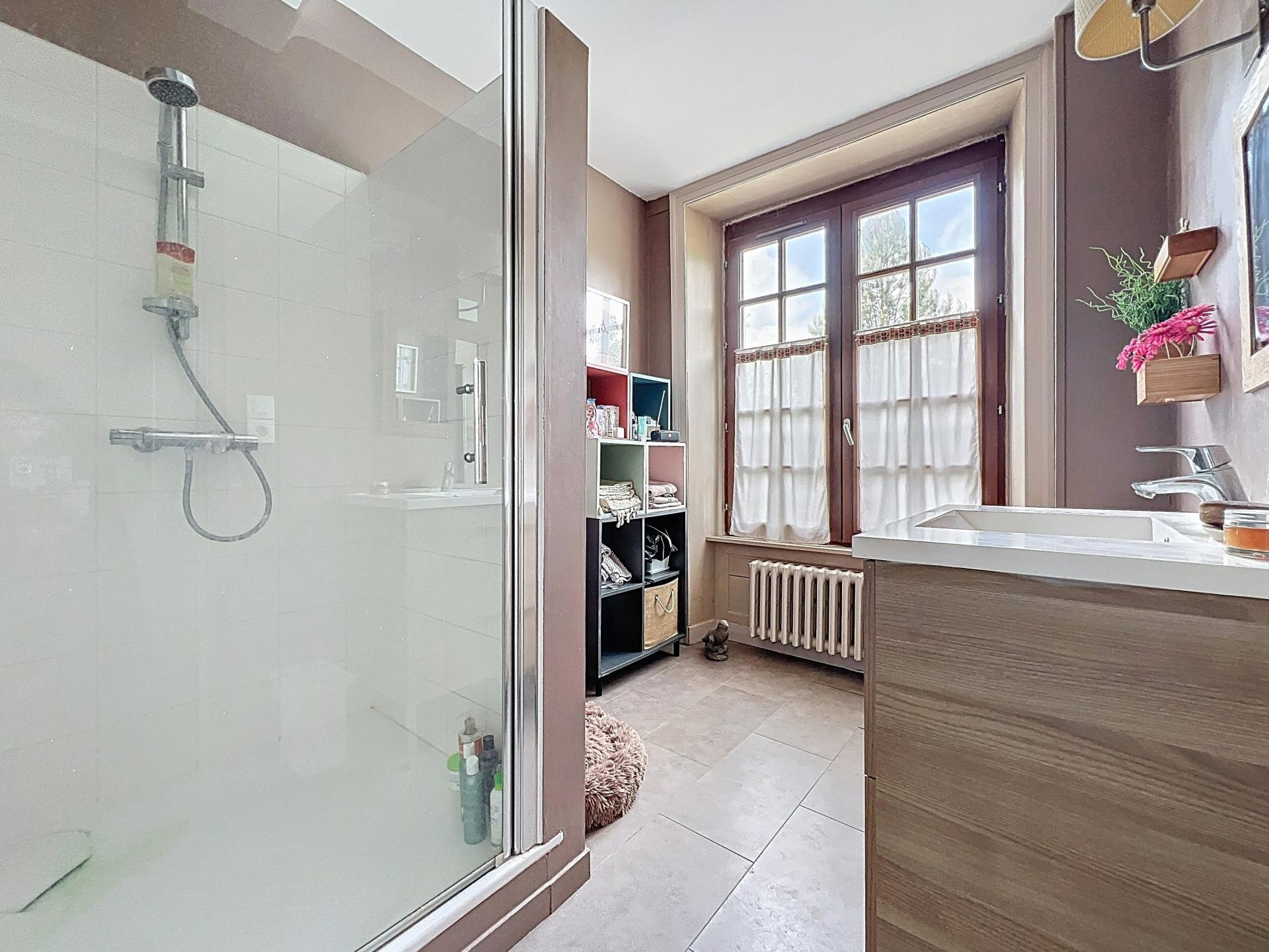 Photo 28 de l'annonce.